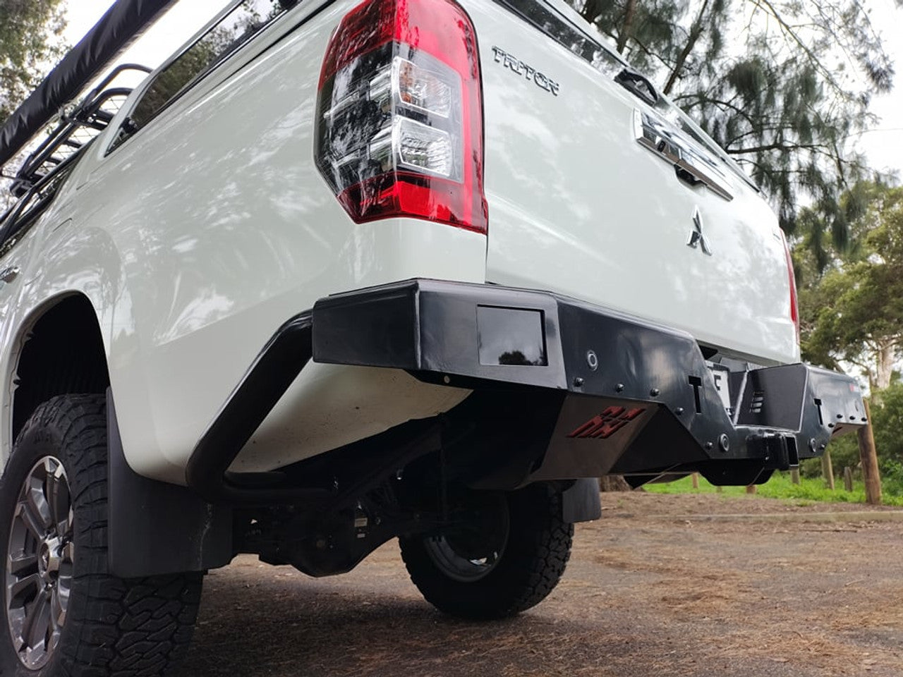 Rockamor Elite Steel Rear Step / Towbar To Suit Mitsubishi Mr Triton 2019+ Glx/Glx+/Gls/Glsr
