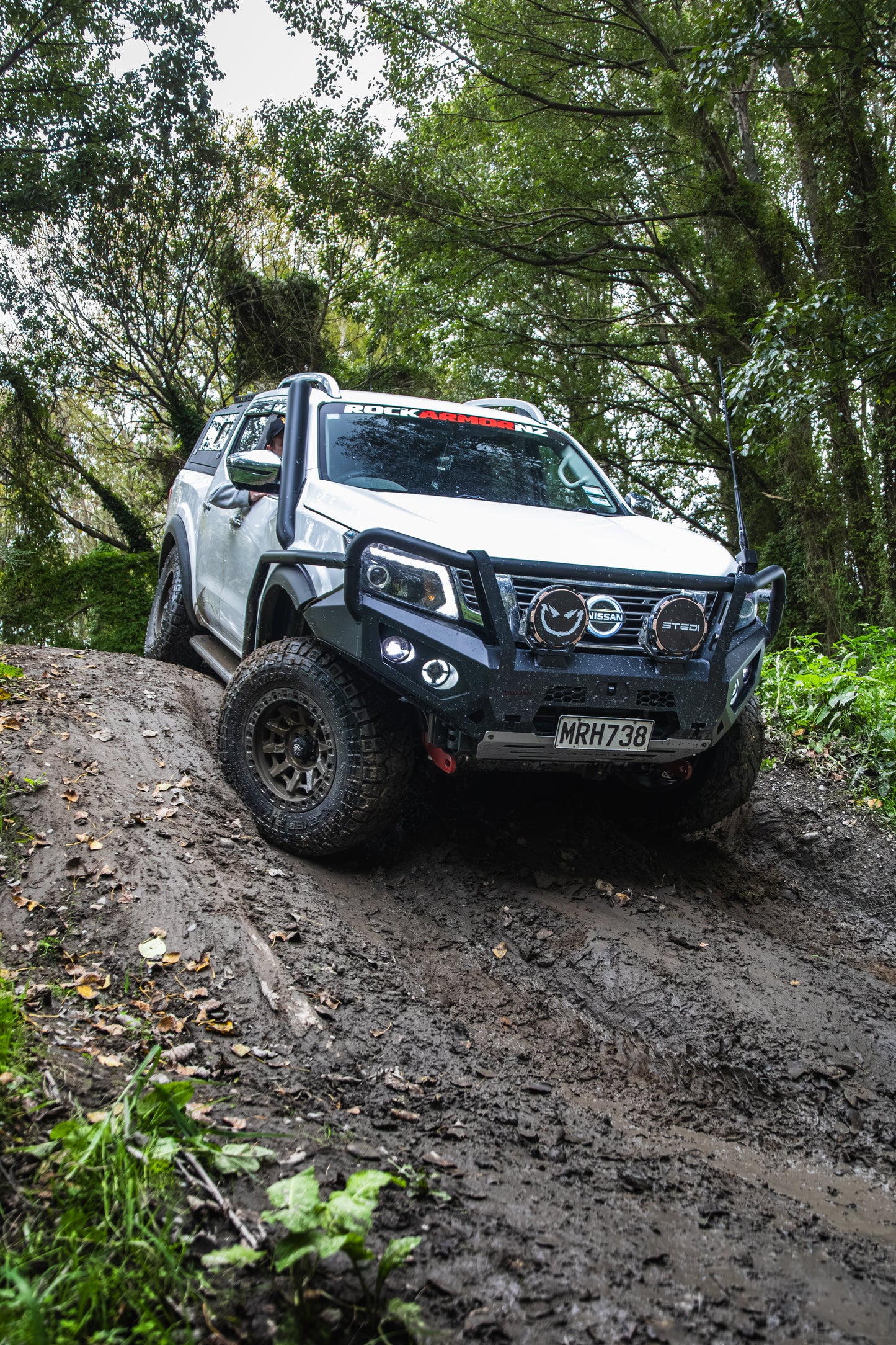 Rockarmor Gt Hoop Bullbar Combo Pack - Nissan Navara D23 Np300 2015 To Current