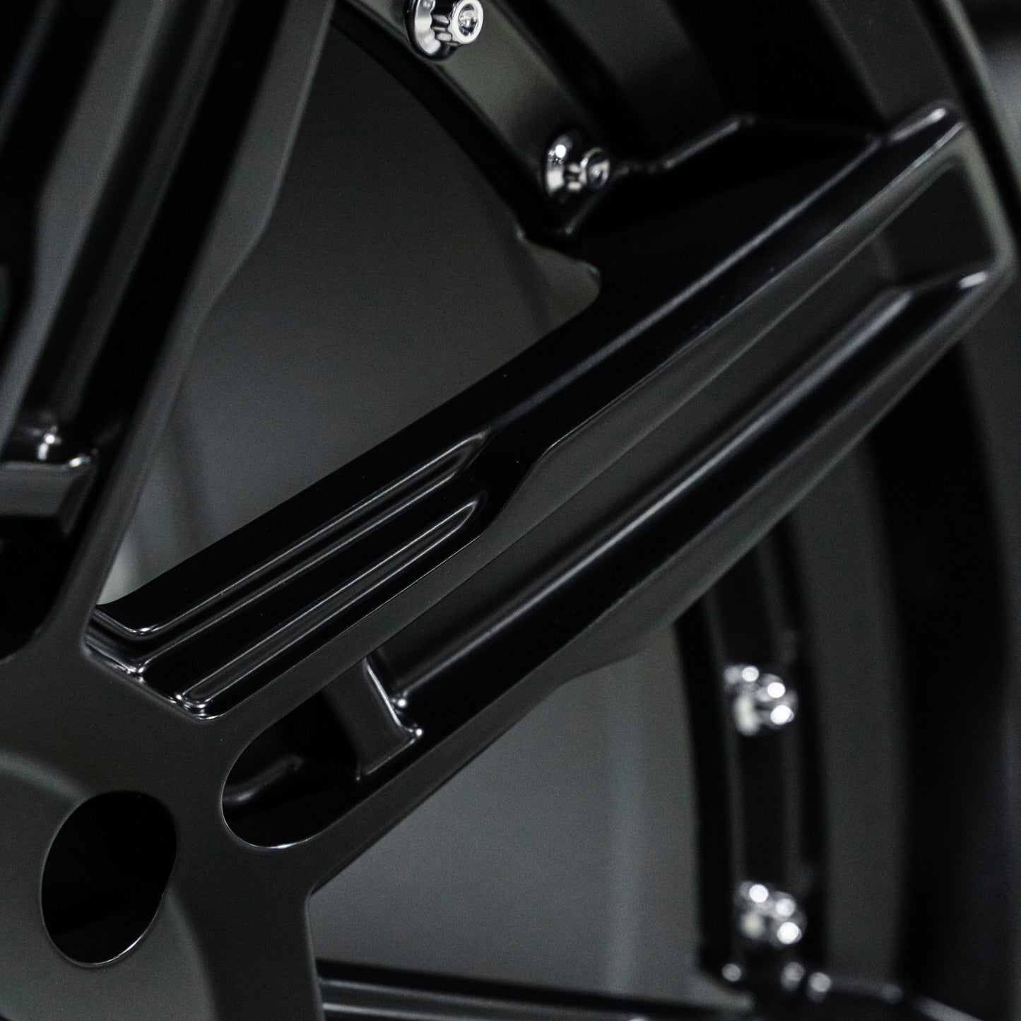 Shield Off-Road Tactical DT-06 Alloy Wheels — 20x9 0p | 6x139.7 PCD