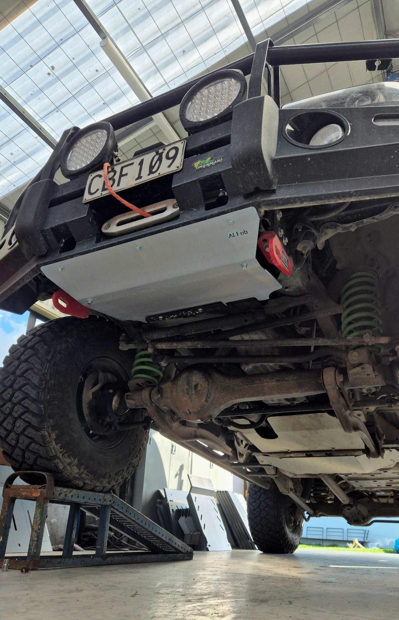 Toyota Landcruiser 80 Series Ironman Bullbar Front Guard