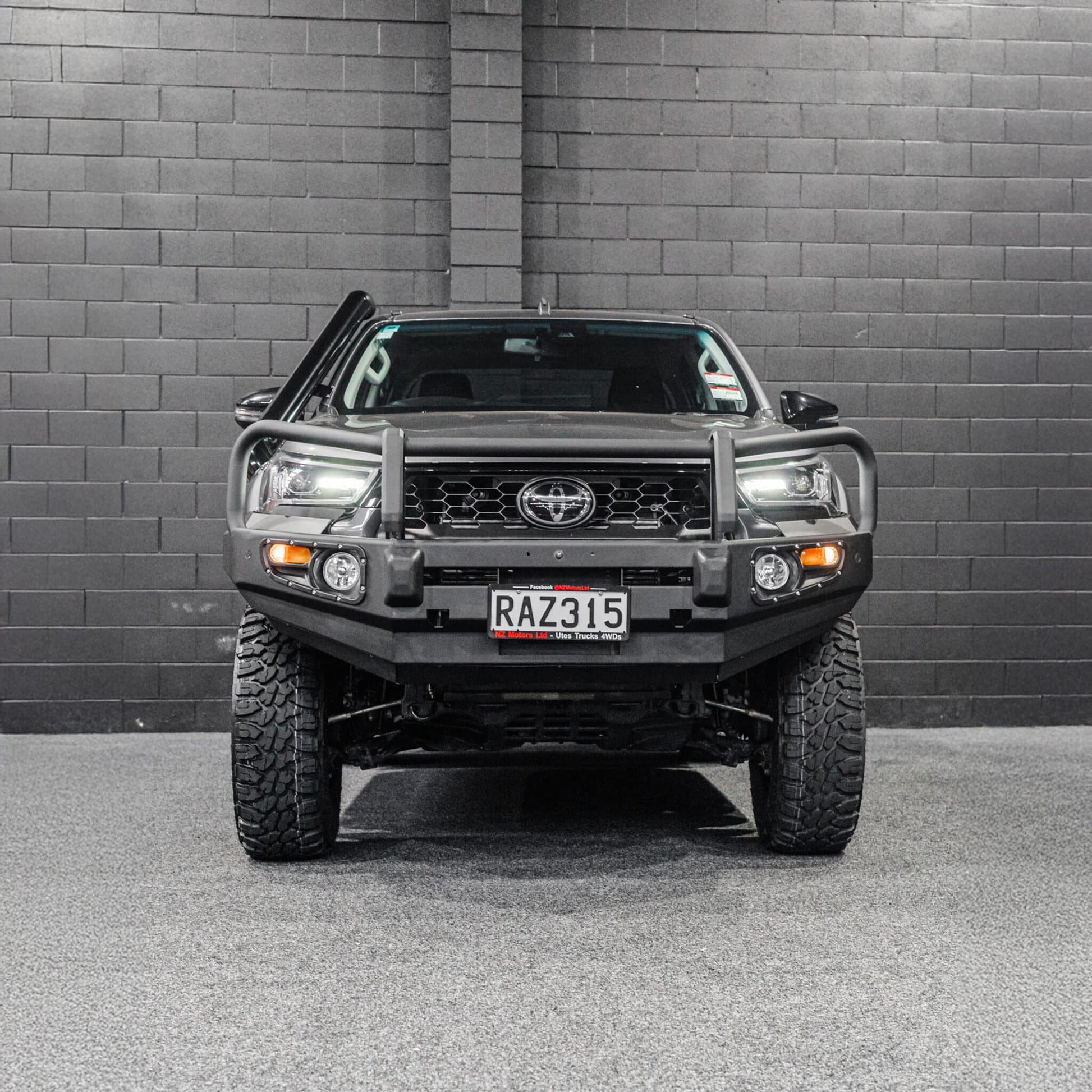 DEFENDER Off-Road Bull Bar + Winch & Spotlights Combo