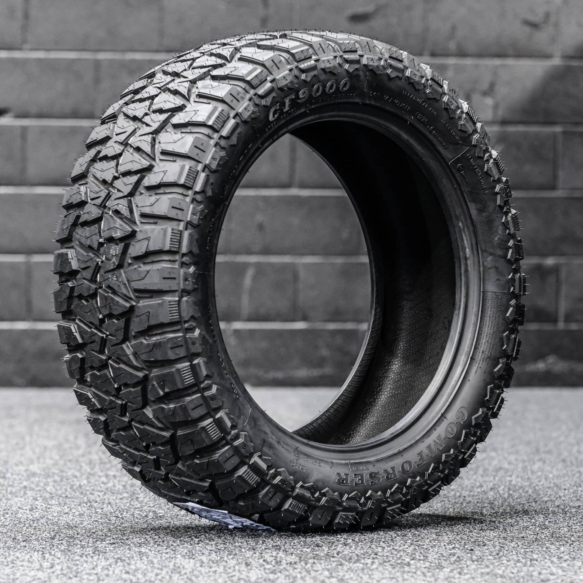 Comforser CF9000 — 285/50R20