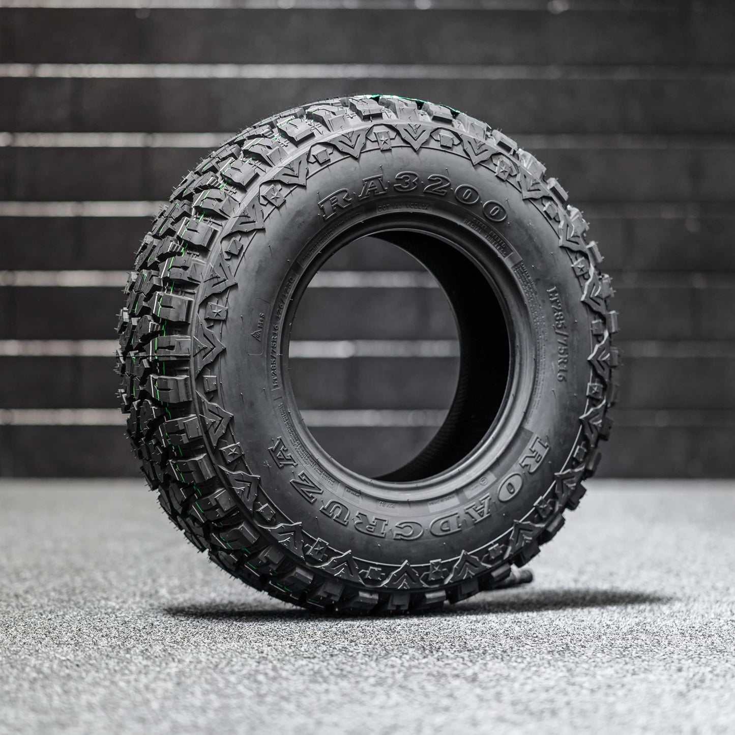 285/75R16 MT — 285/75R16LT MUD TYRE