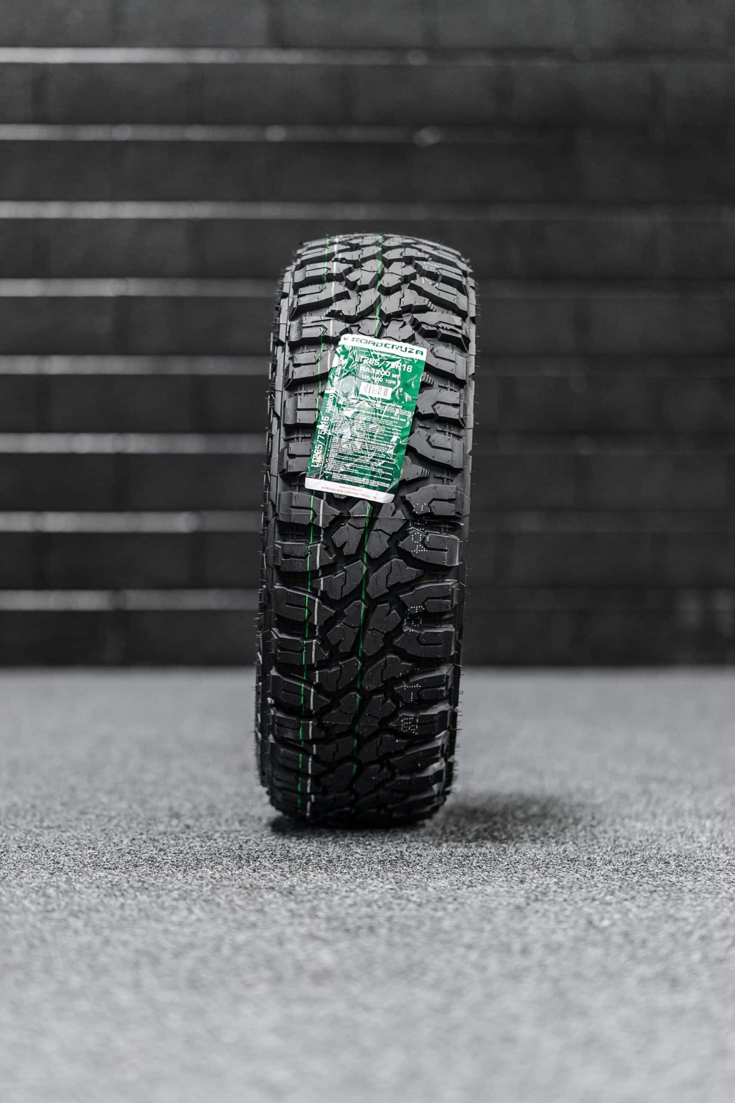 285/75R16 MT — 285/75R16LT MUD TYRE