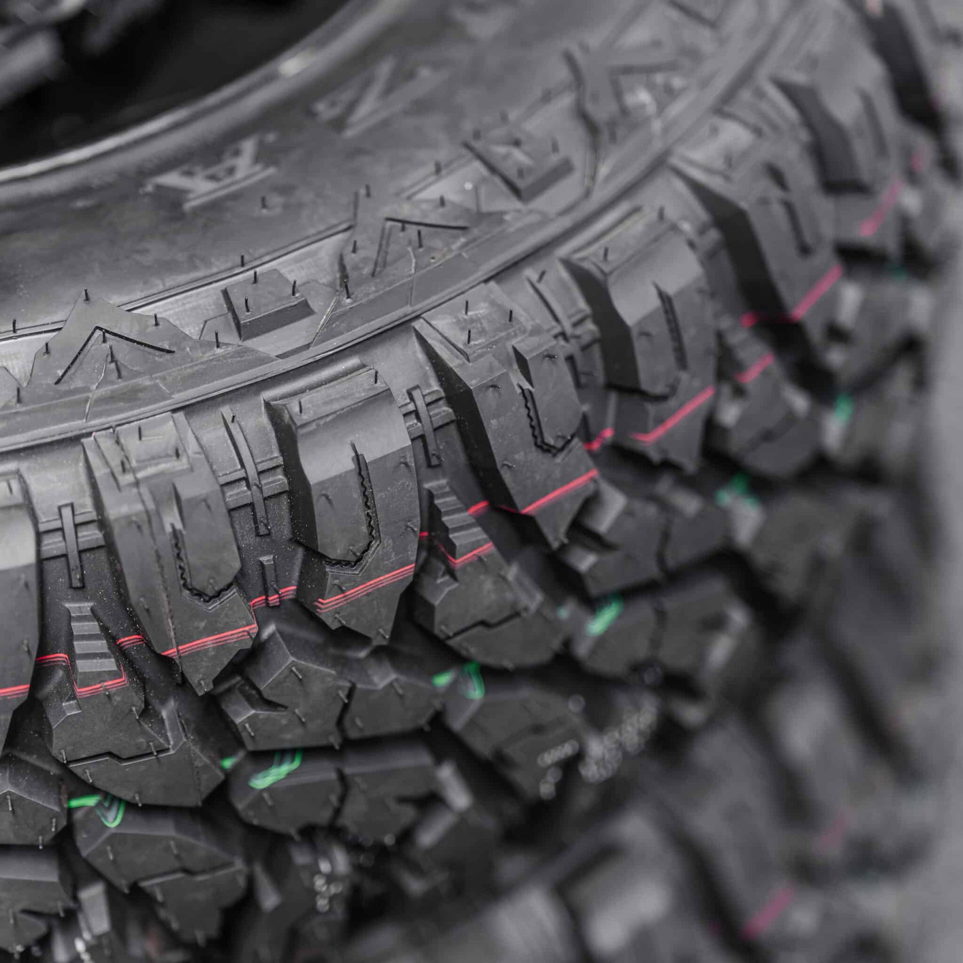 31x10.5 R15LT Mud Tyres + Steelies