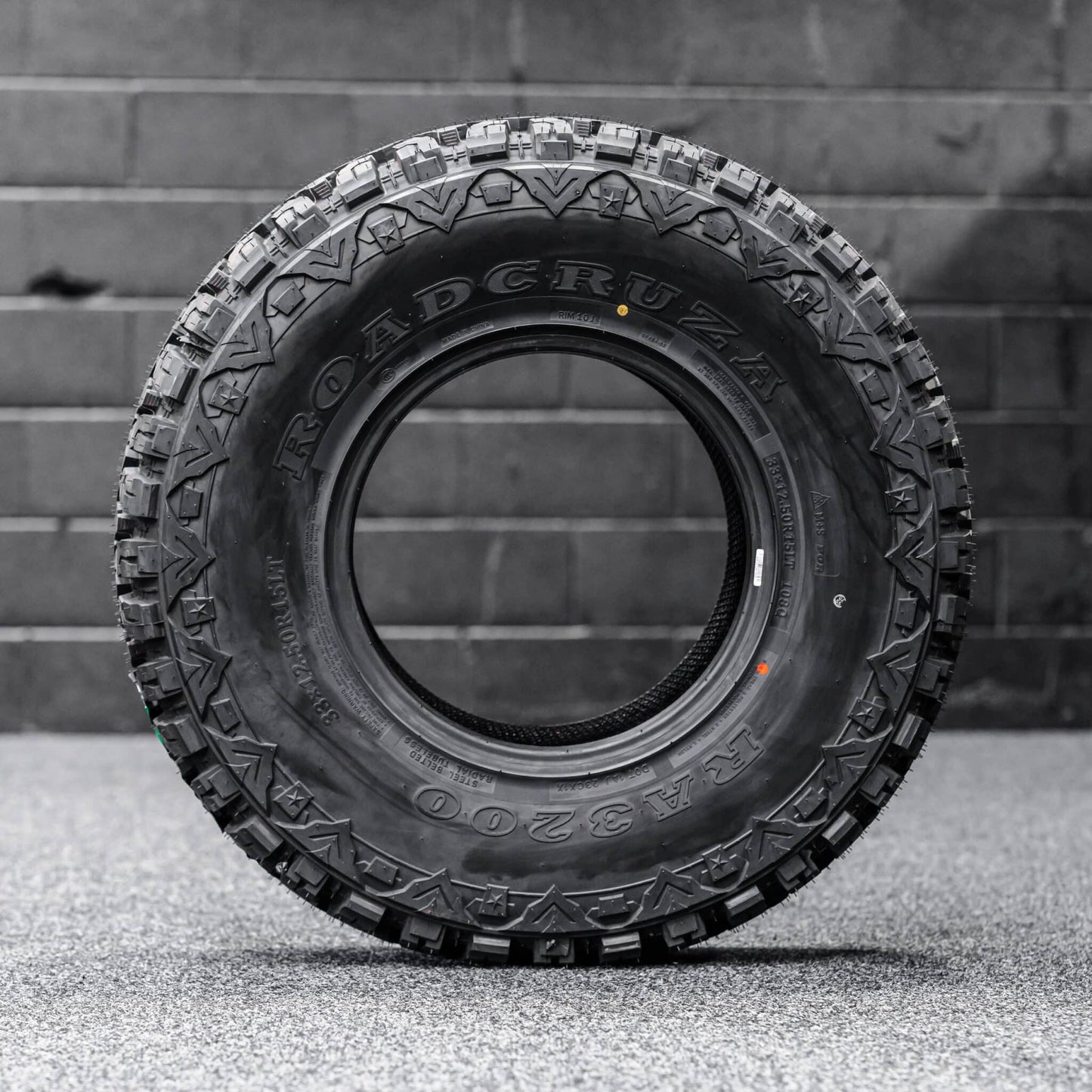 33x12.5R15 MT — 33x12.5R15LT MUD TYRE