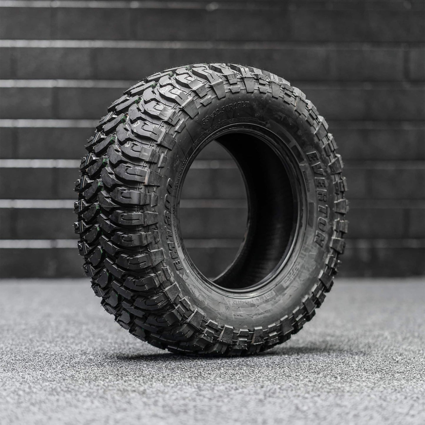 33x12.5R17 MT — 33x12.5R17LT MUD TYRE