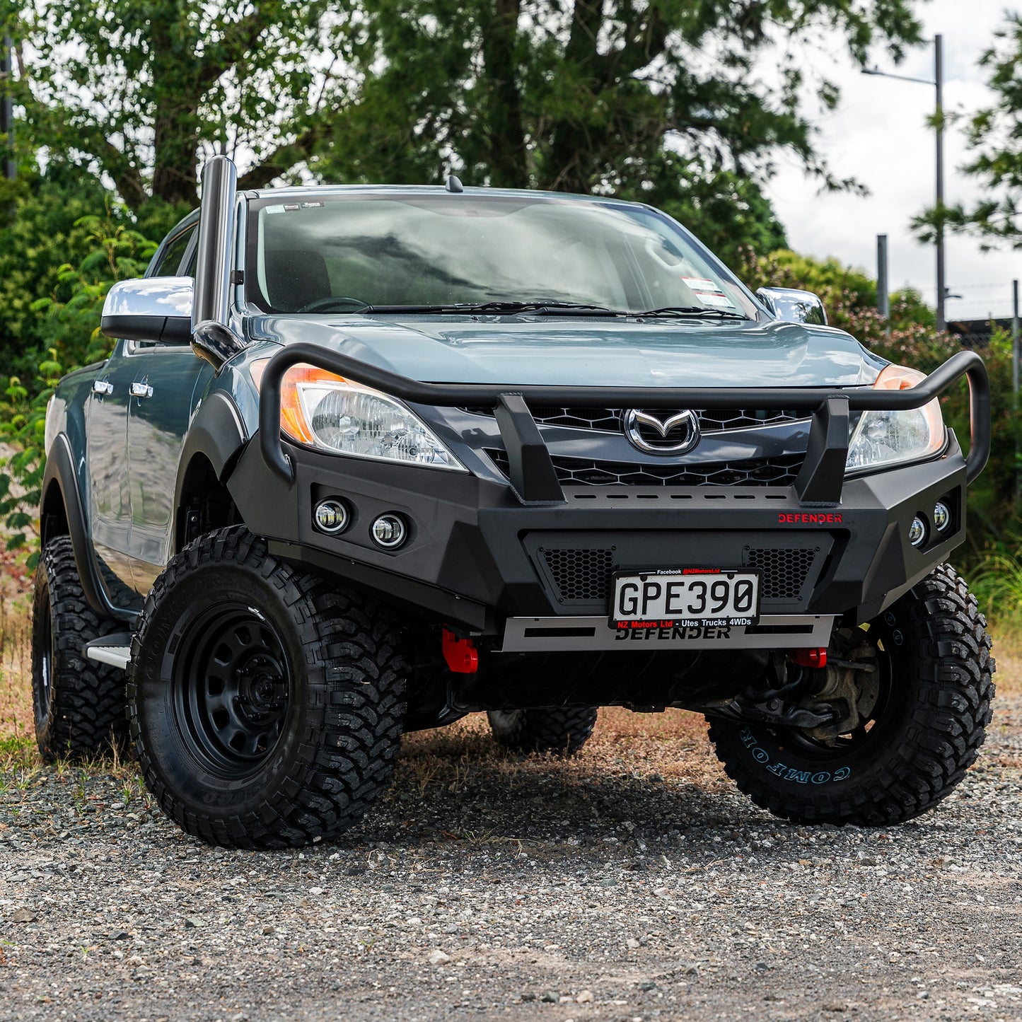 DEFENDER Off-Road Triple Loop Bull-Bar — Mazda BT-50 UP/UR [2012-2020]