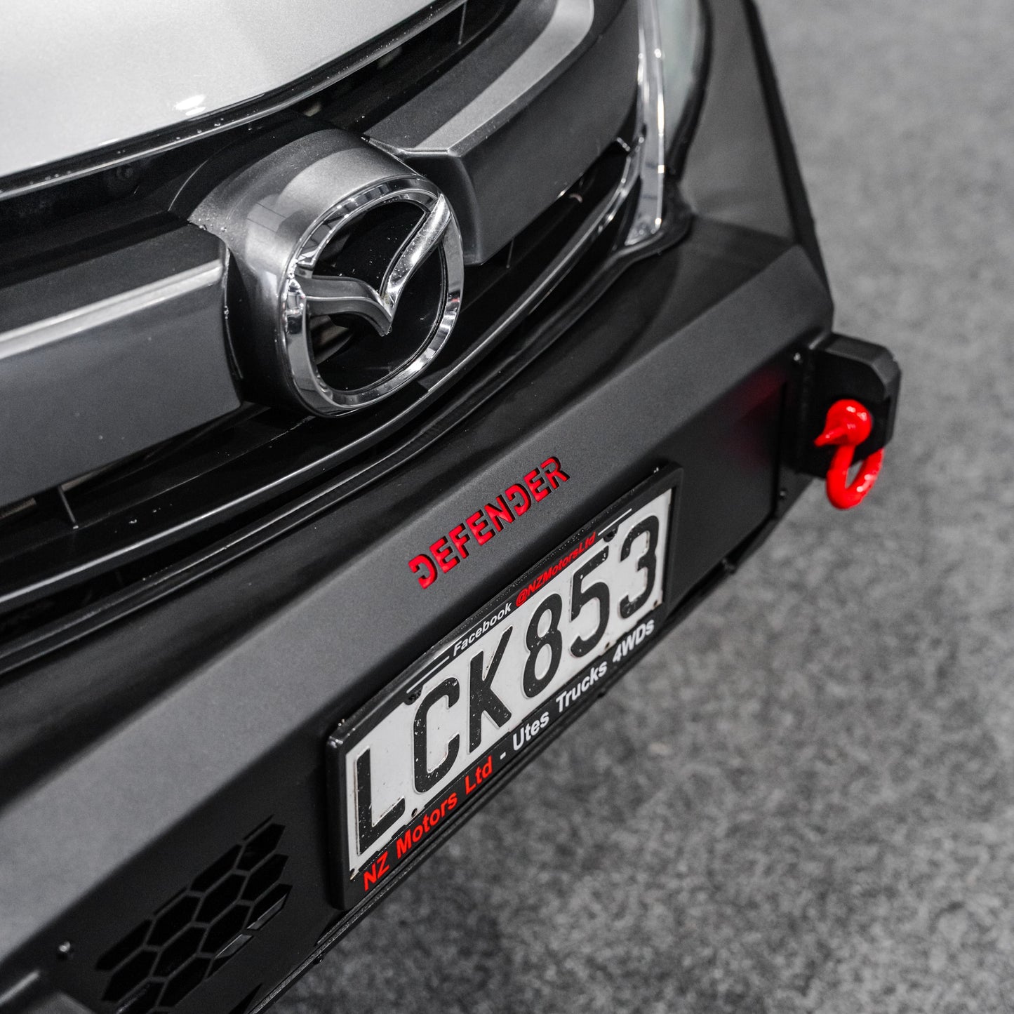 DEFENDER Off-Road Loopless Bull-Bar — Mazda BT-50 UP/UR [2012-2020]