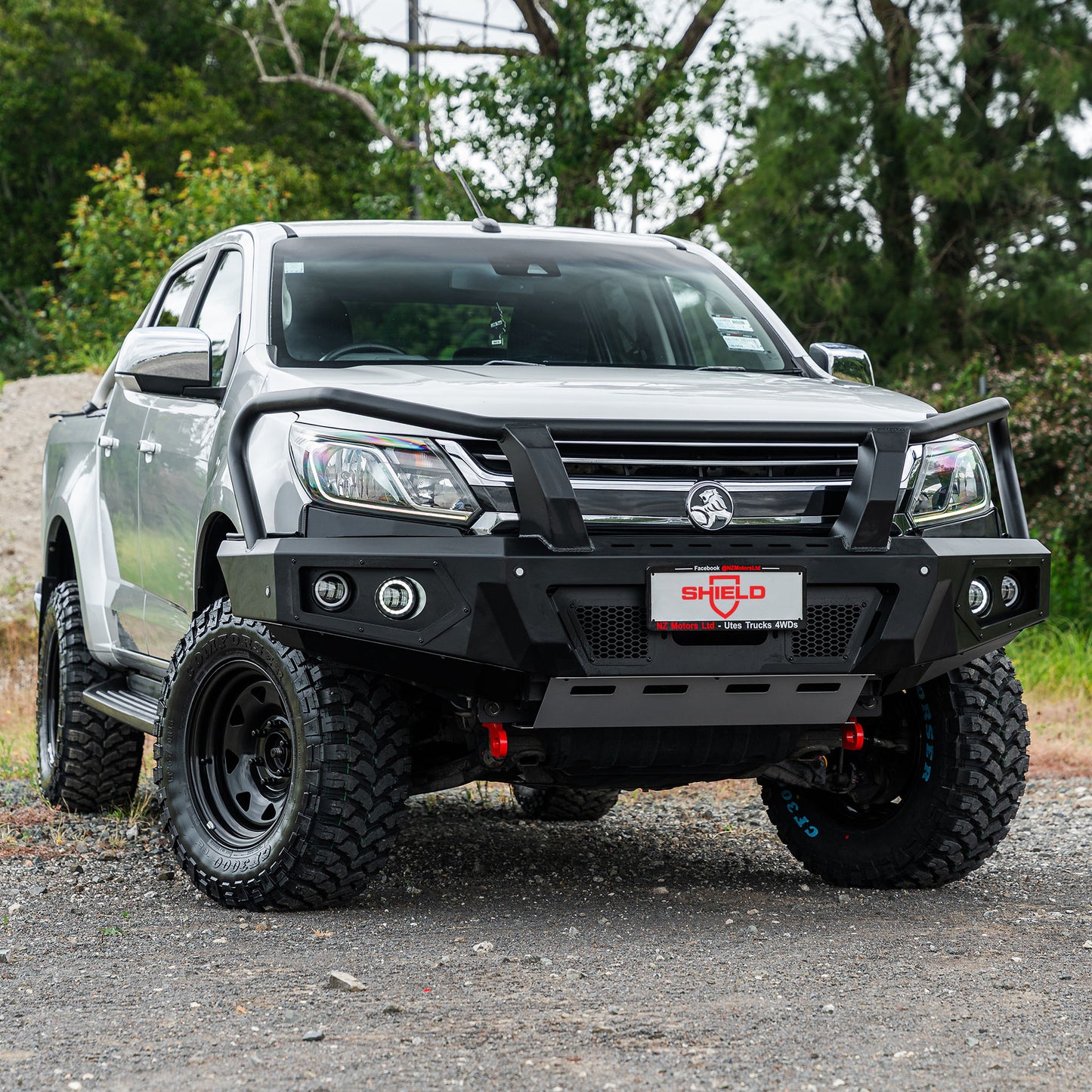 SHIELD Off-Road Triple Loop Bull-Bar — to suit Holden Colorado RG2 2016 - 2020