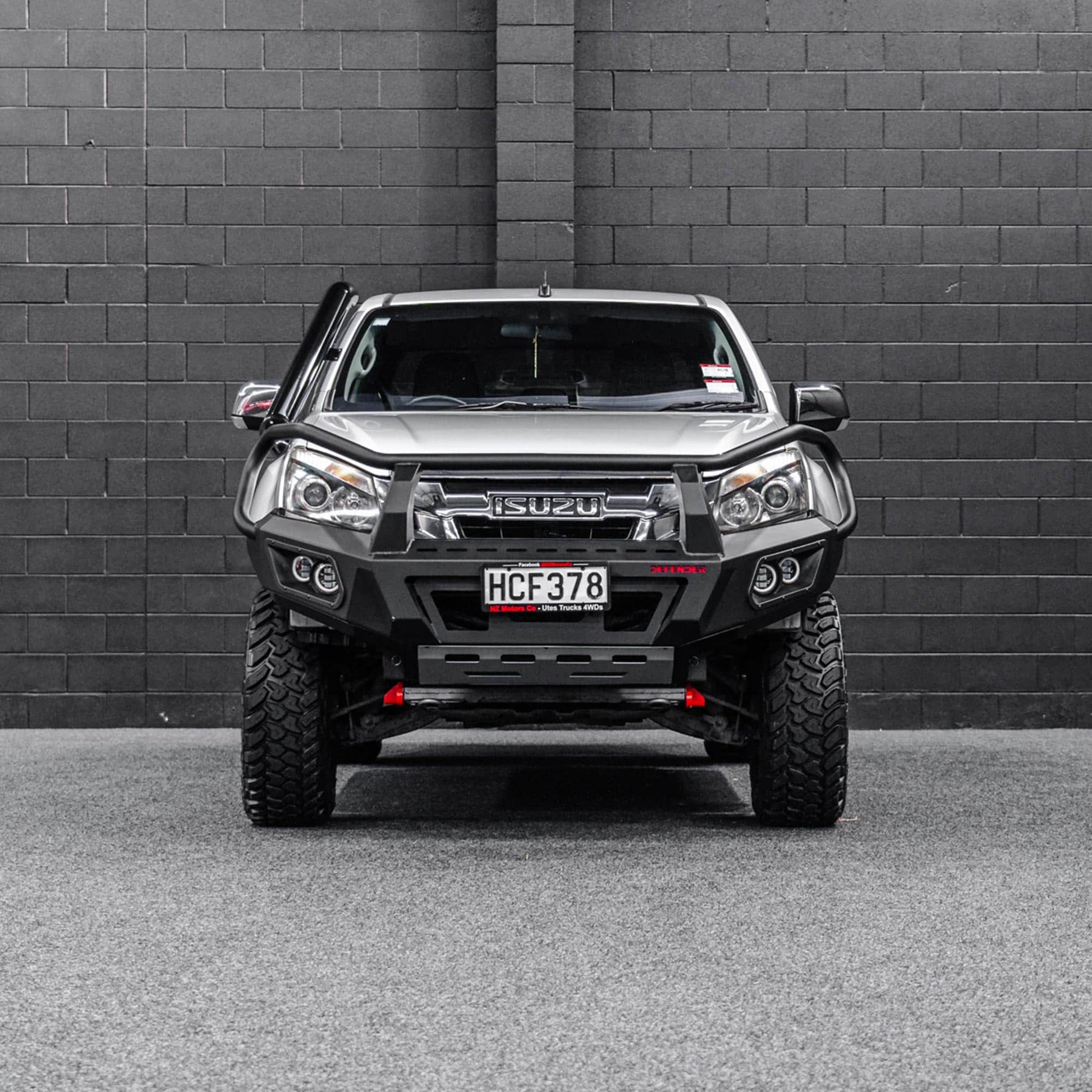 DEFENDER Off-Road Bull Bar + Winch & Spotlights Combo