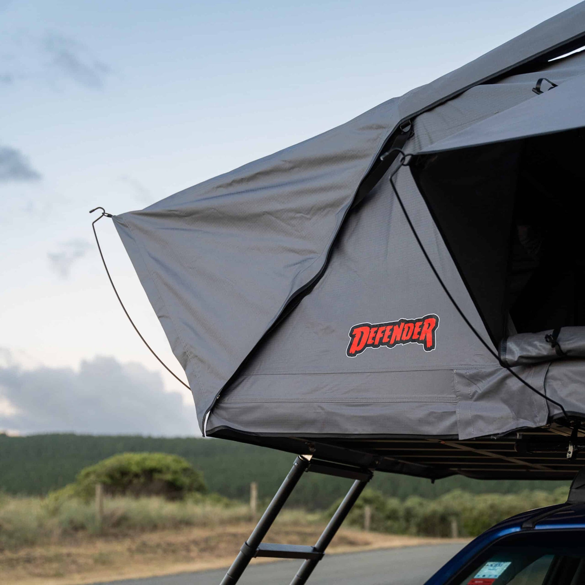 Defender Off-Road Cantilever Hard Shell Rooftop Tent