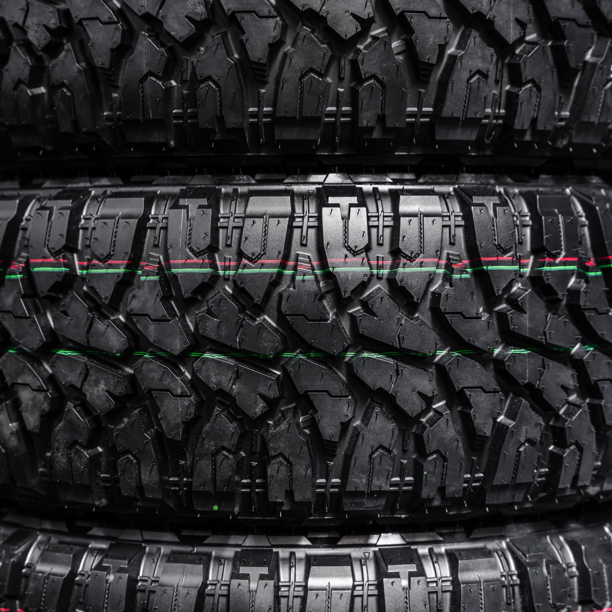 265/70/R16LT Mud Tyres + Steelies