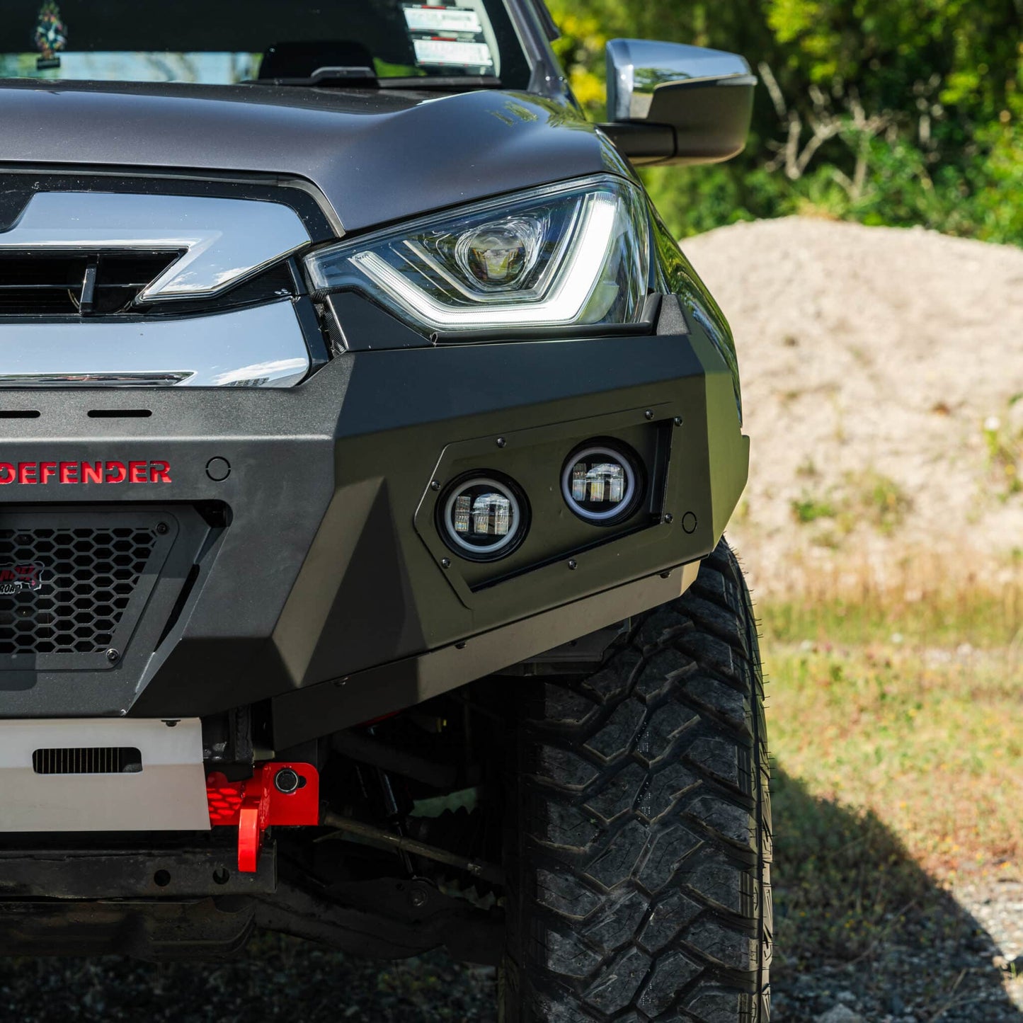 SHIELD Off-Road Loopless Bull-Bar — to suit Isuzu D-Max 2021 - Present