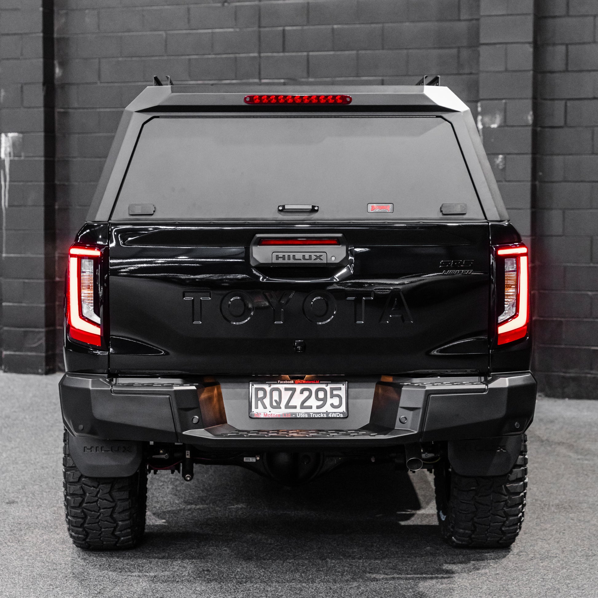 DEFENDER Off-Road Windowless Aluminium Canopy