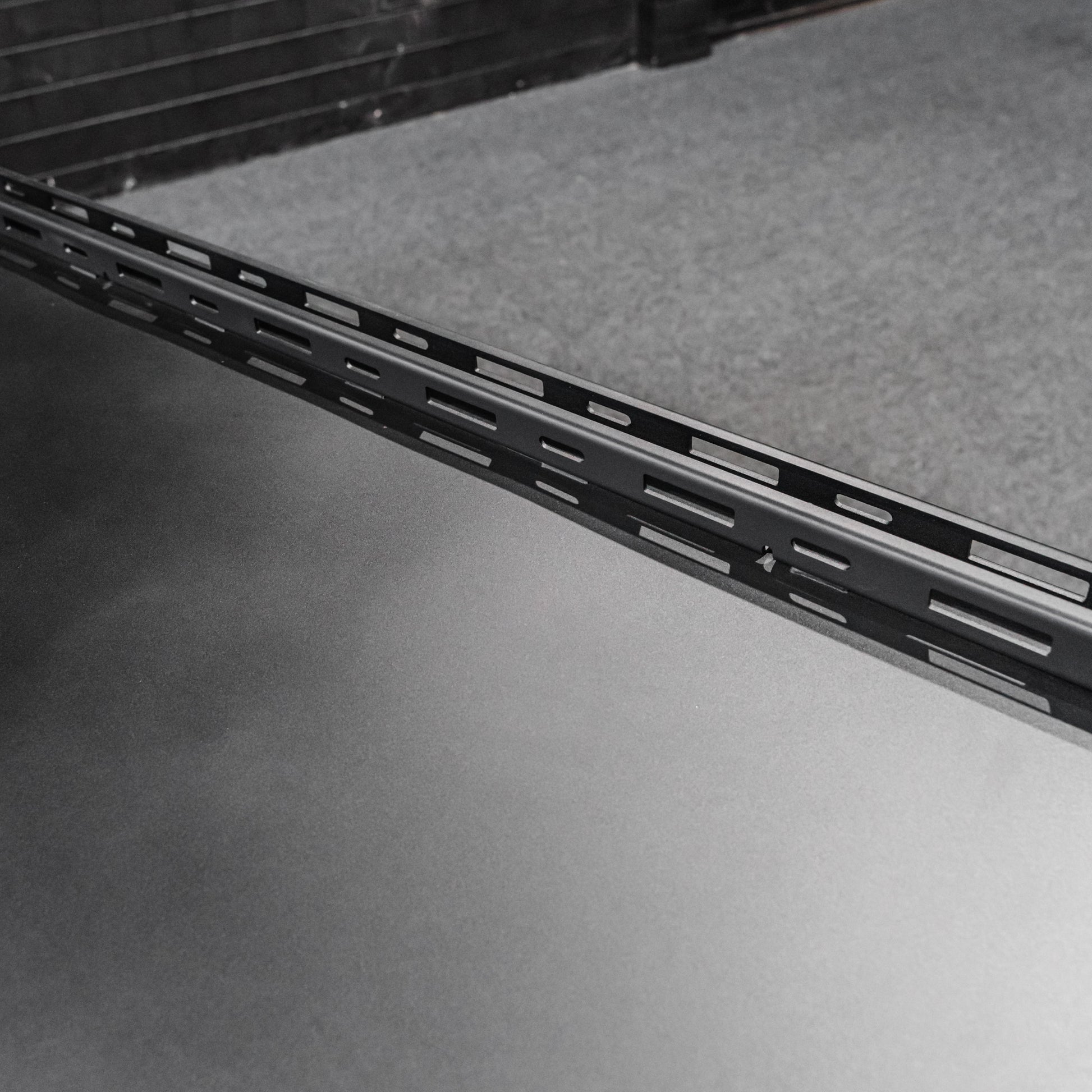 DEFENDER Off-Road Windowless Aluminium Canopy