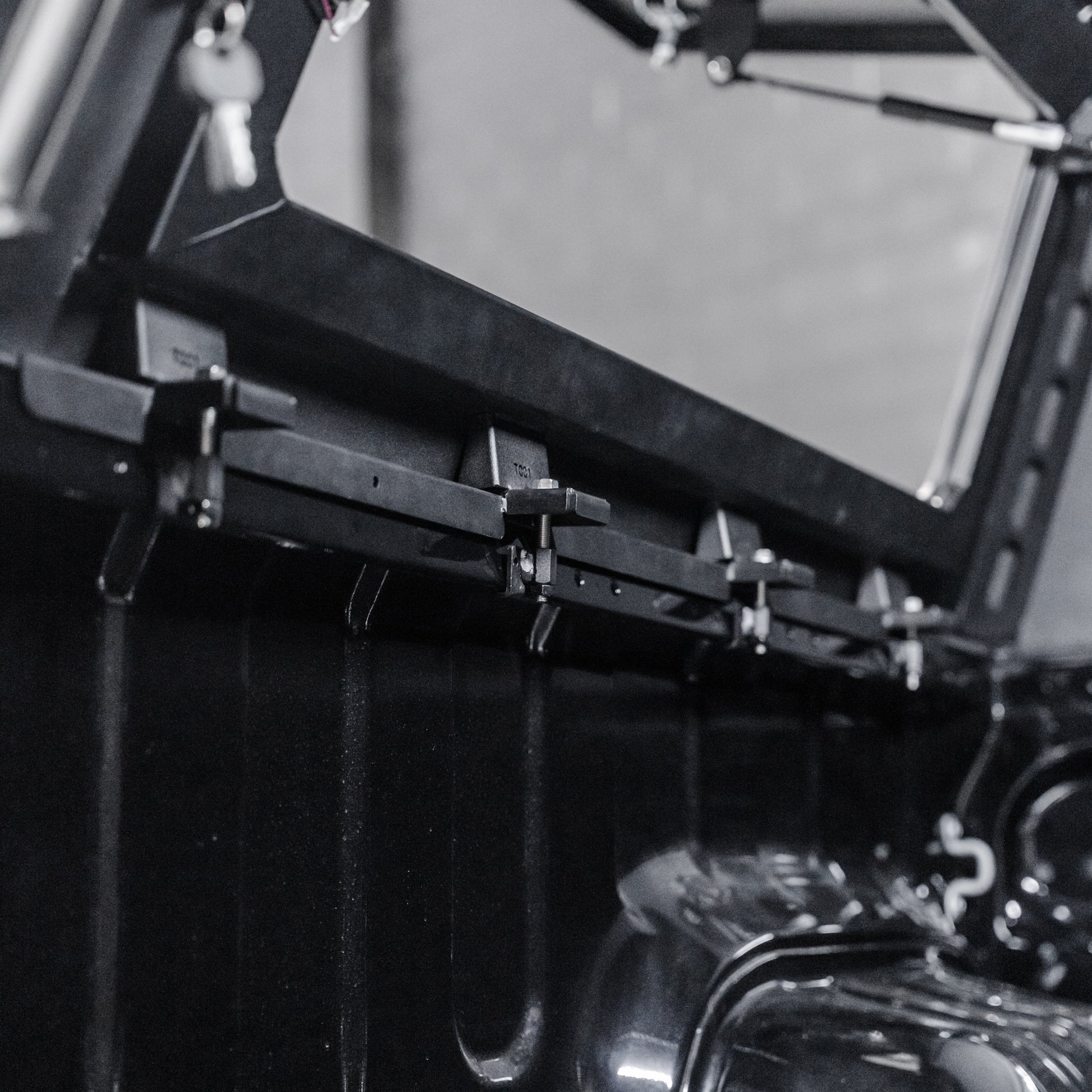 DEFENDER Off-Road Windowless Aluminium Canopy