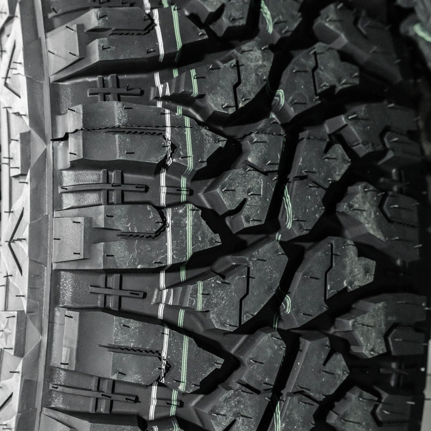 265/70R17 MT — 265/70R17LT MUD TYRES