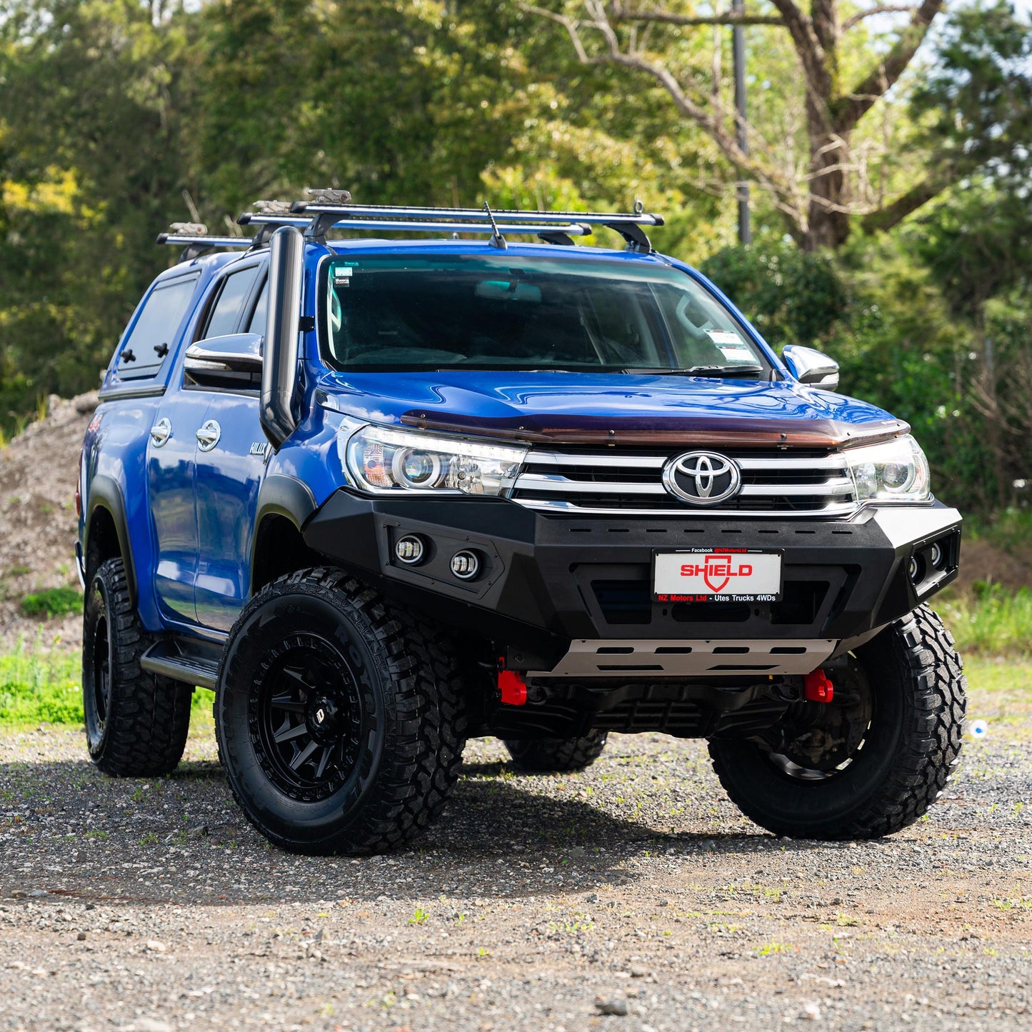 SHIELD Off-Road Loopless Bull-Bar — to suit Toyota Hilux 2015 - 2020