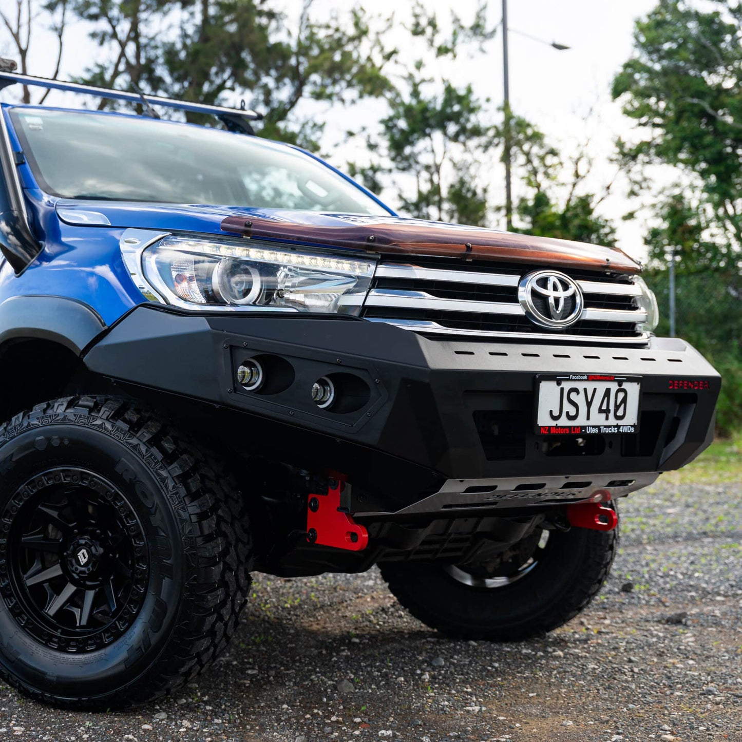 SHIELD Off-Road Loopless Bull-Bar — to suit Toyota Hilux 2015 - 2020