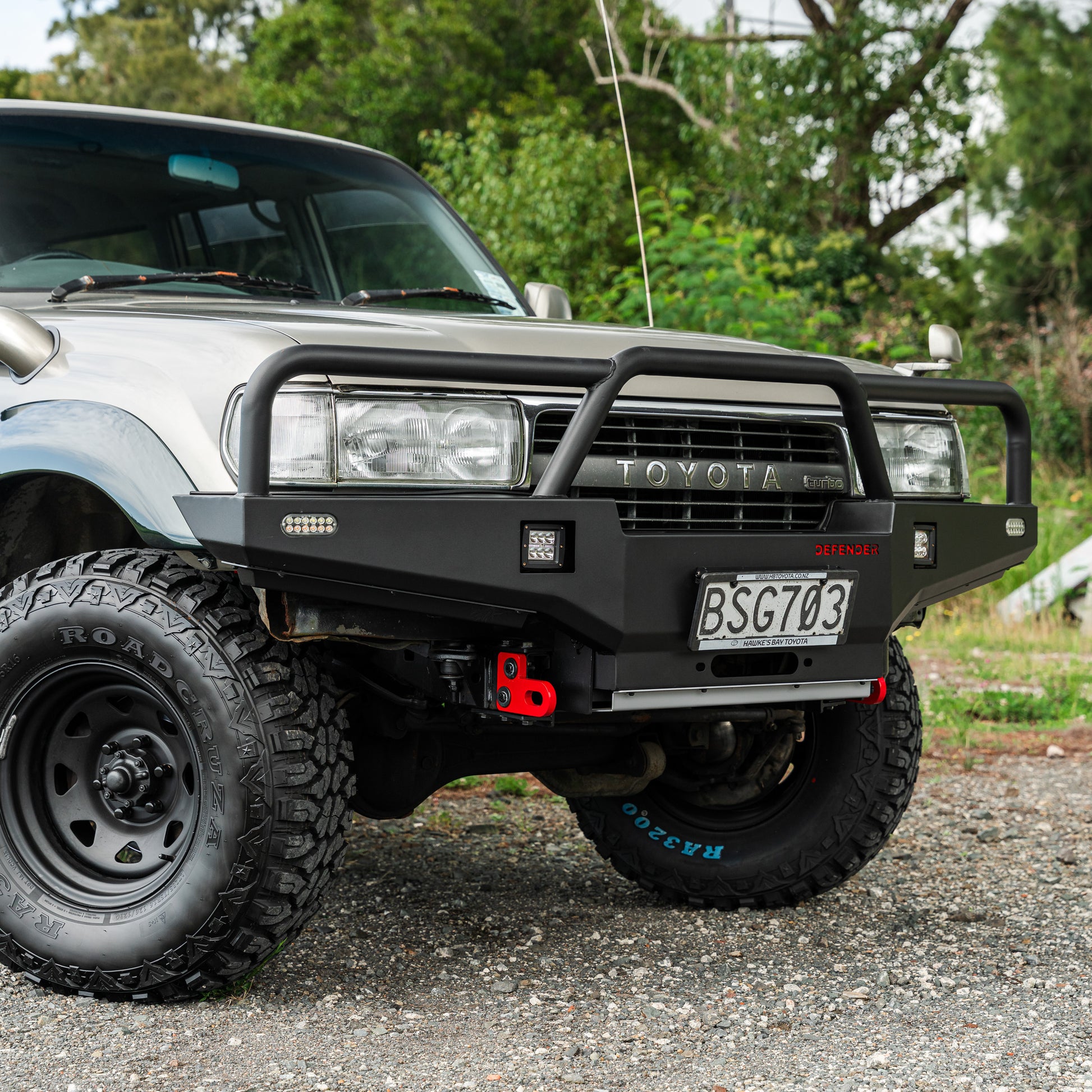 DEFENDER Off-Road Triple Loop Bull-Bar — Toyota Land Cruiser 80 Series [1990-1997]