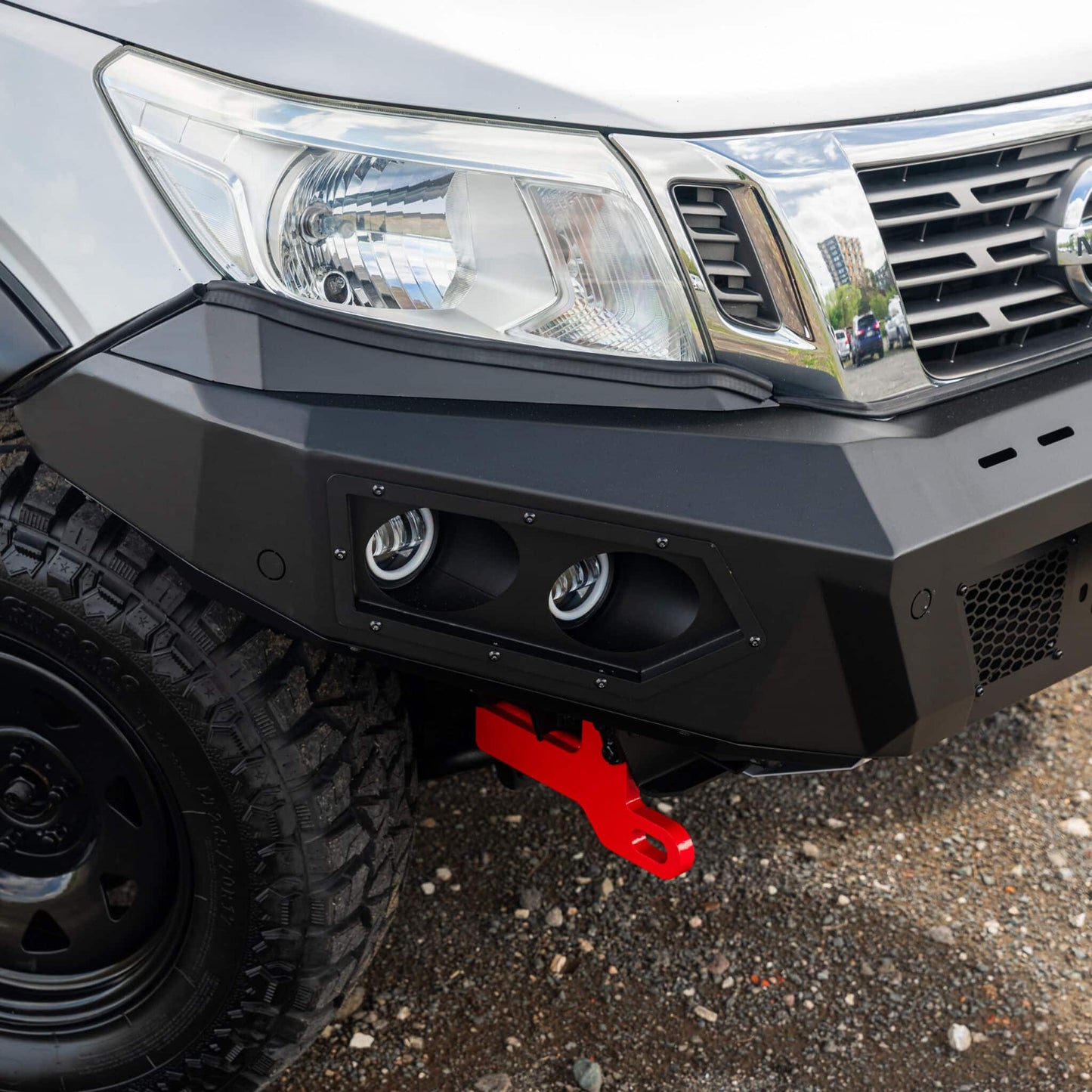 SHIELD Off-Road Loopless Bull-Bar — to suit Nissan Navara 2015 - Present