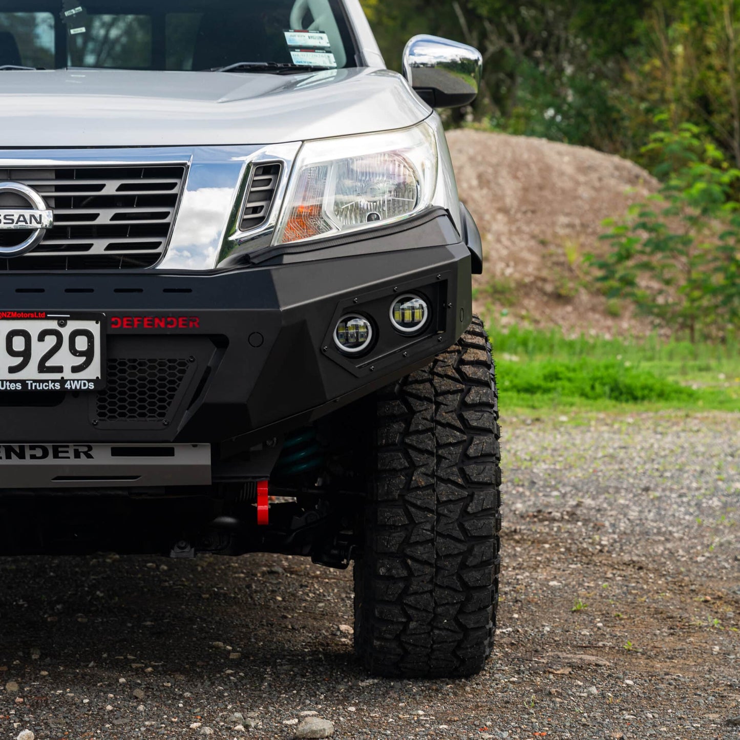 SHIELD Off-Road Loopless Bull-Bar — to suit Nissan Navara 2015 - Present