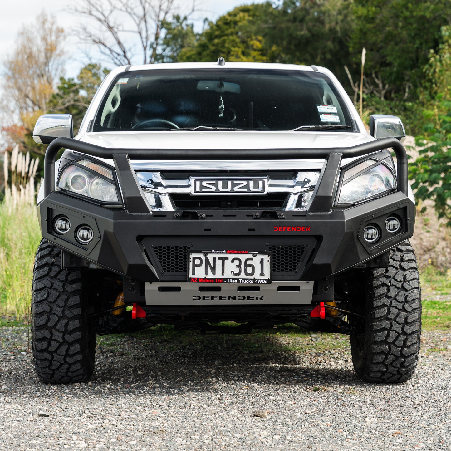SHIELD Off-Road Triple Loop Bull-Bar — to suit Isuzu D-Max 2013 - 2015