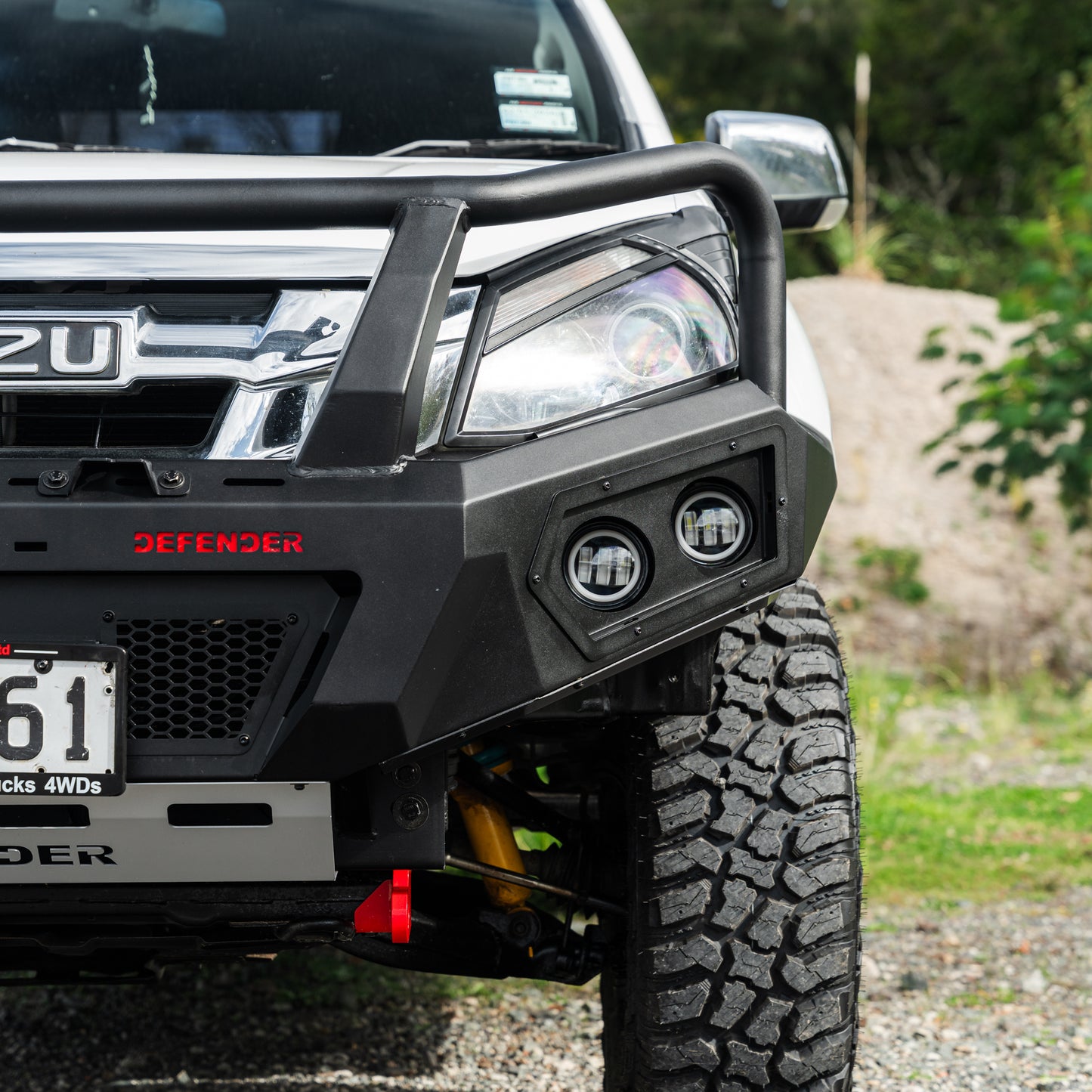 SHIELD Off-Road Triple Loop Bull-Bar — to suit Isuzu D-Max 2013 - 2015