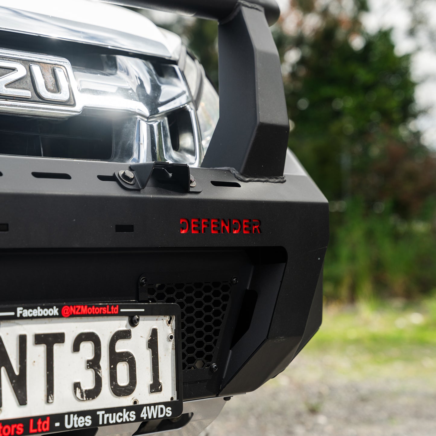 SHIELD Off-Road Triple Loop Bull-Bar — to suit Isuzu D-Max 2013 - 2015