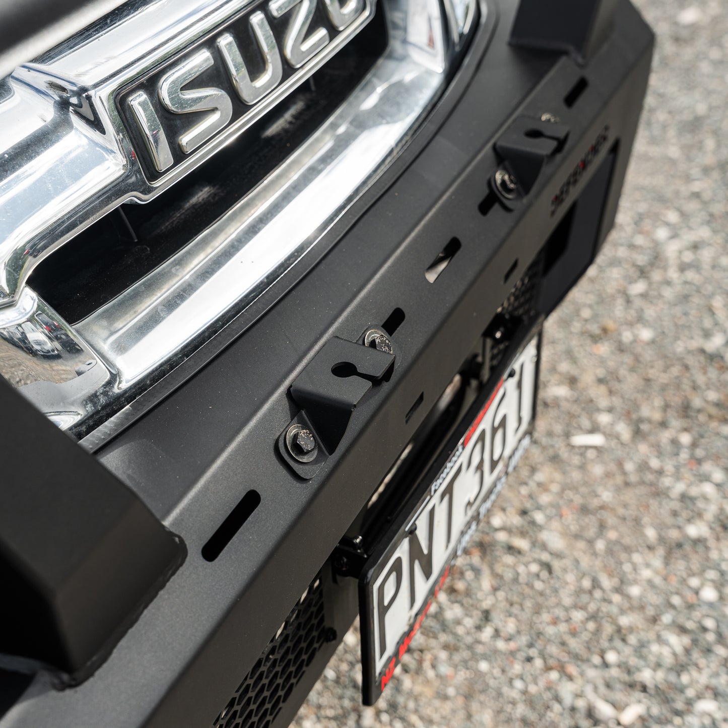 SHIELD Off-Road Triple Loop Bull-Bar — to suit Isuzu D-Max 2013 - 2015