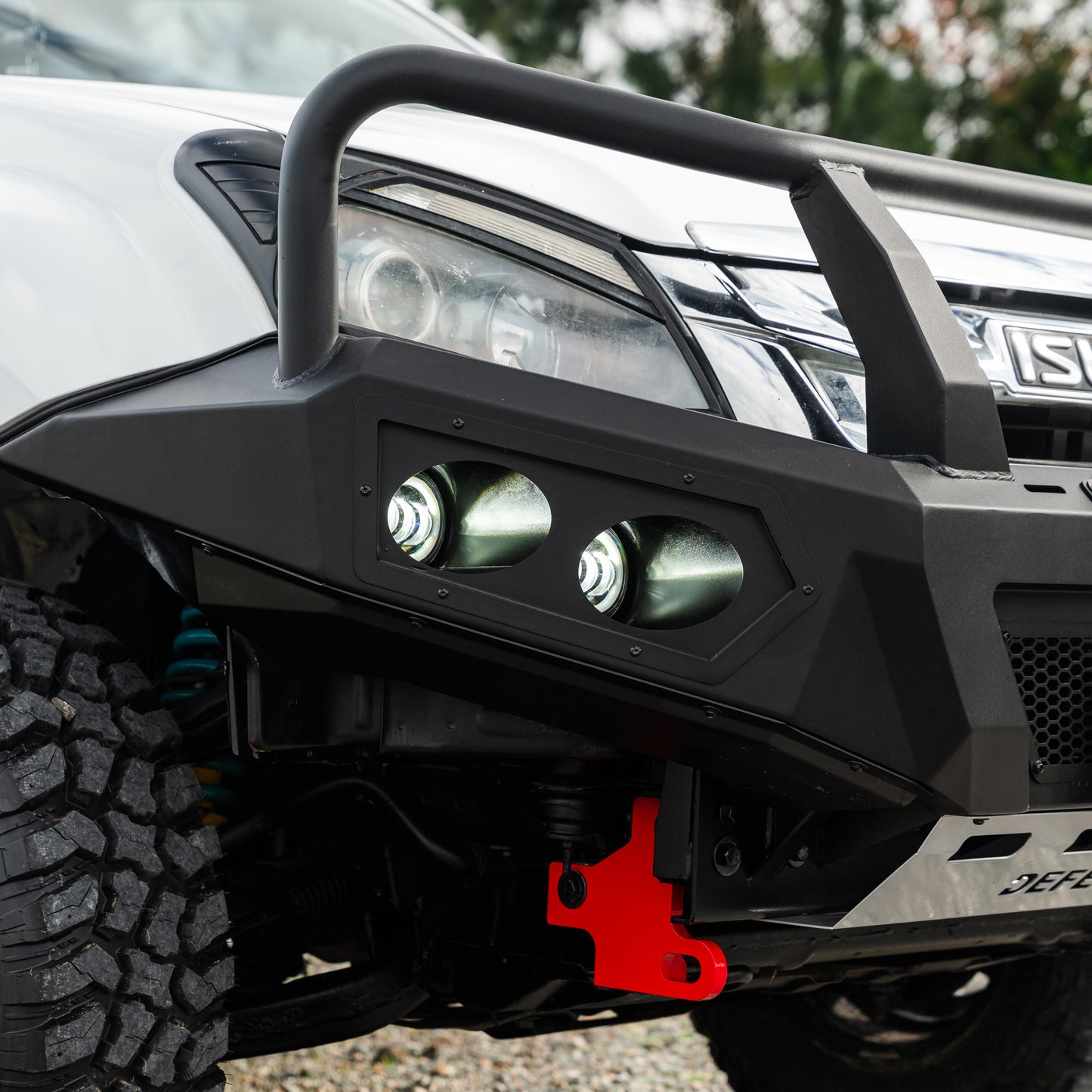 SHIELD Off-Road Triple Loop Bull-Bar — to suit Isuzu D-Max 2013 - 2015