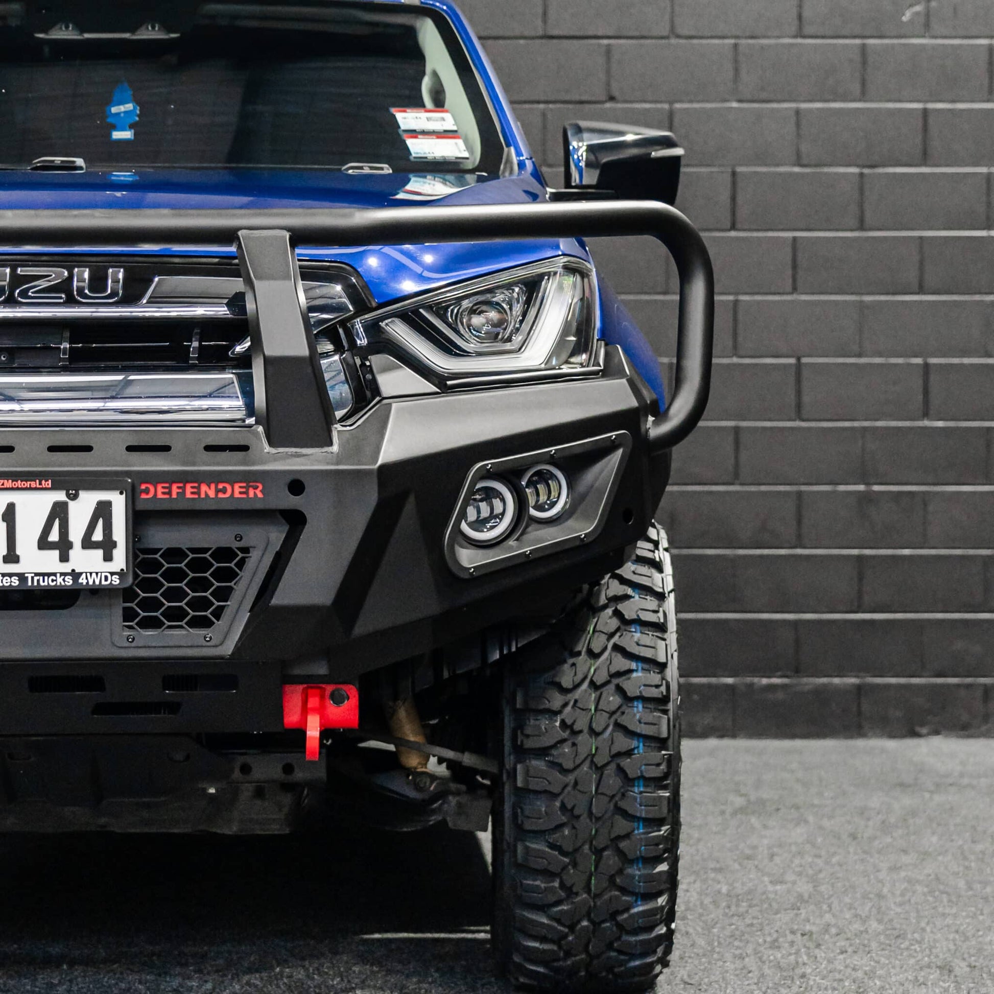 DEFENDER Off-Road Triple Loop Bull-Bar — Isuzu D-Max RG01 [2021-Present]
