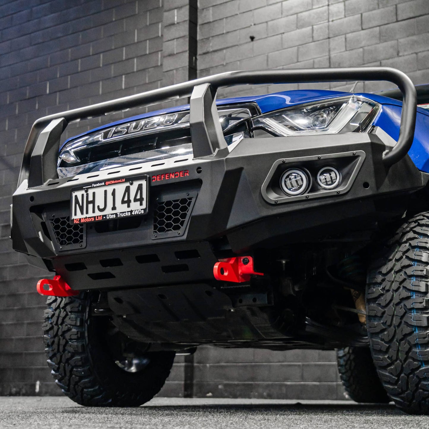 DEFENDER Off-Road Triple Loop Bull-Bar — Isuzu D-Max RG01 [2021-Present]