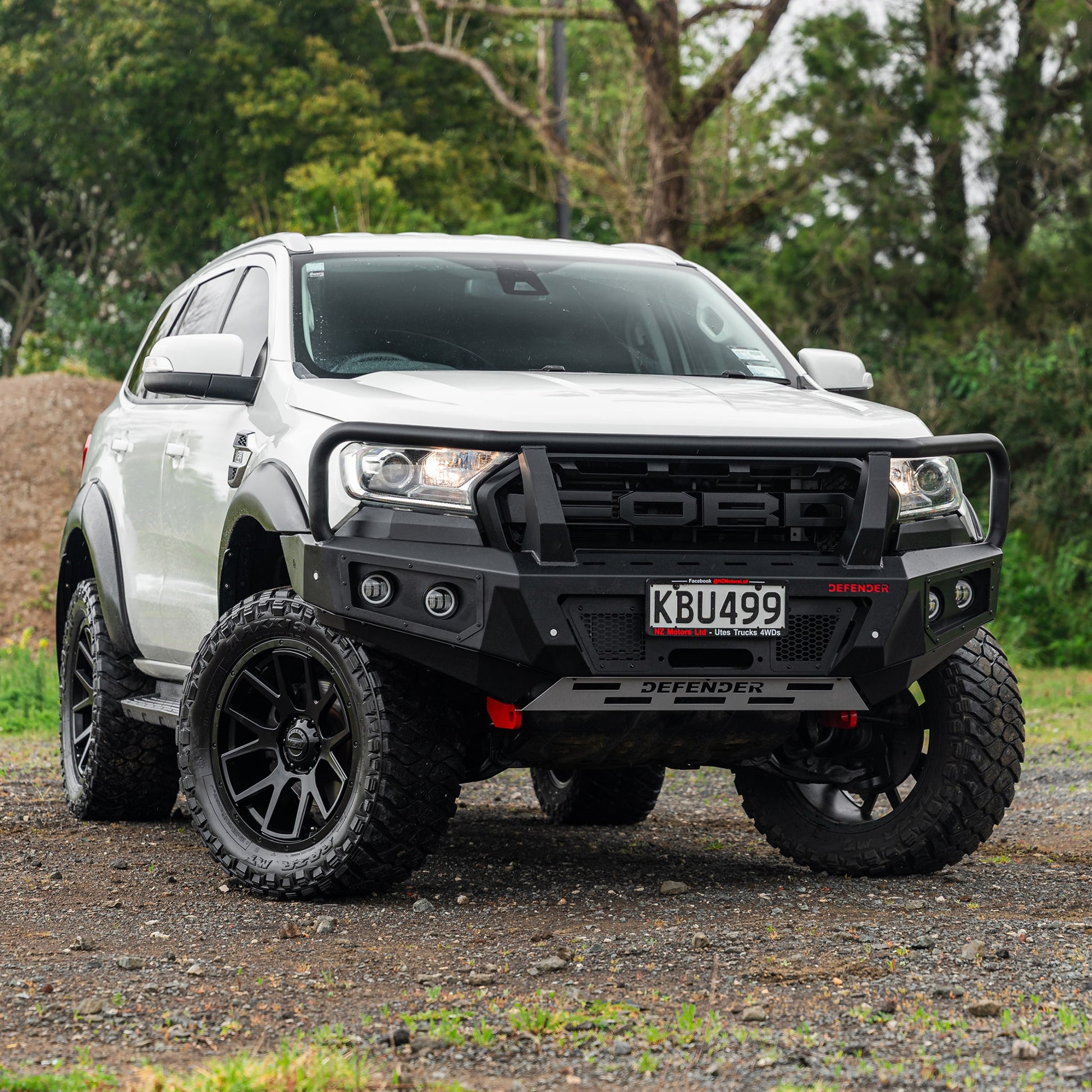 DEFENDER Off-Road Triple Loop Bull-Bar — Ford Everest [2015-2022]