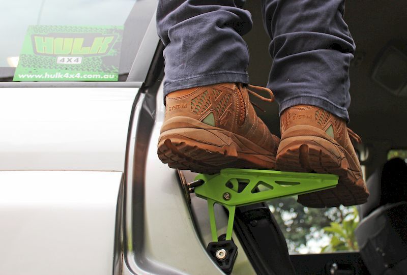 HULK ADJUSTABLE VEHICLE DOOR STEP
