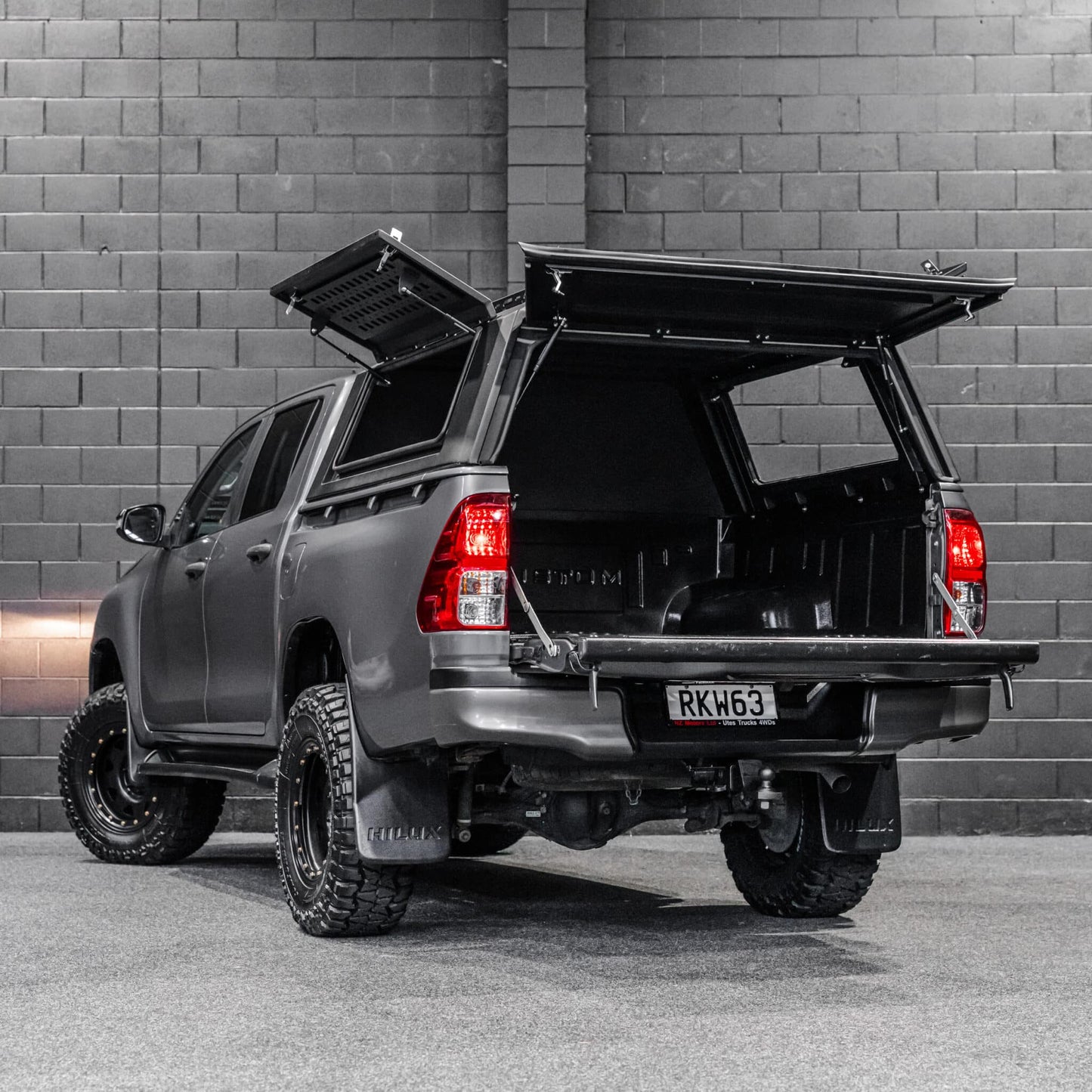 Shield Off-Road Aluminium Windowless Canopy — to suit Toyota Hilux J-Deck Wellside [2015+]