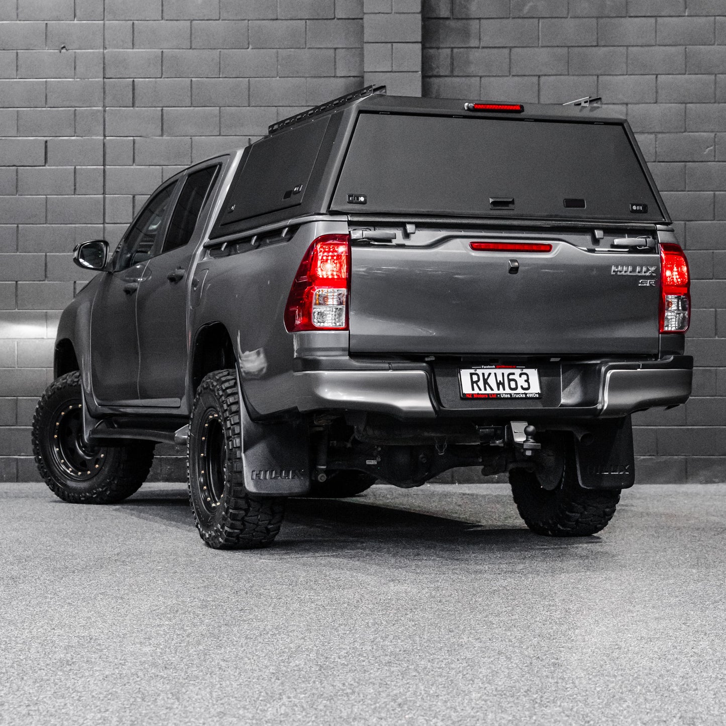 Shield Off-Road Aluminium Windowless Canopy — to suit Toyota Hilux J-Deck Wellside [2015+]
