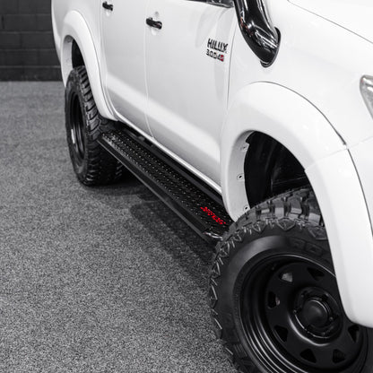 Shield Off-Road Side Steps — TO SUIT TOYOTA HILUX N70 [2005-2015]
