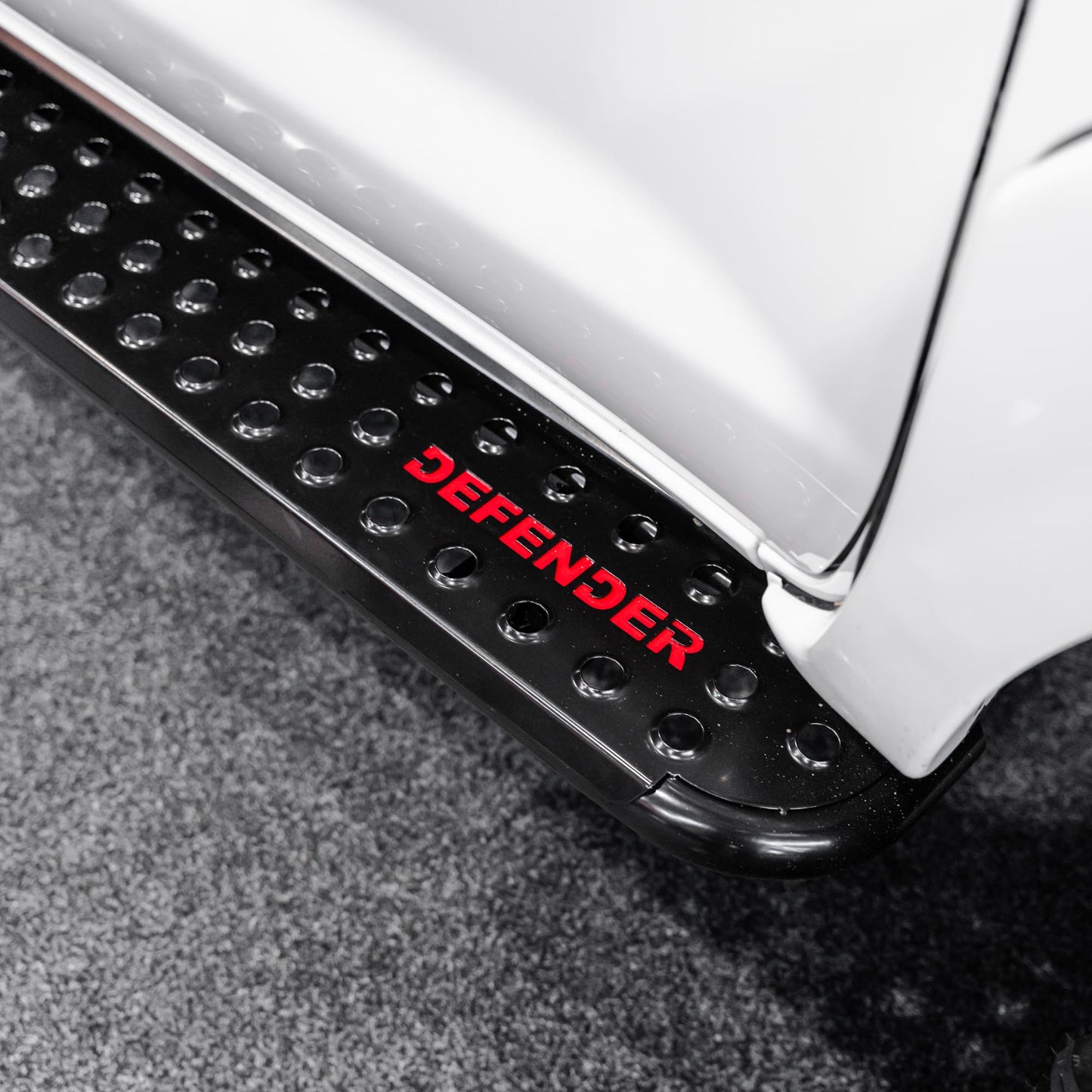 Shield Off-Road Side Steps — TO SUIT TOYOTA HILUX N70 [2005-2015]