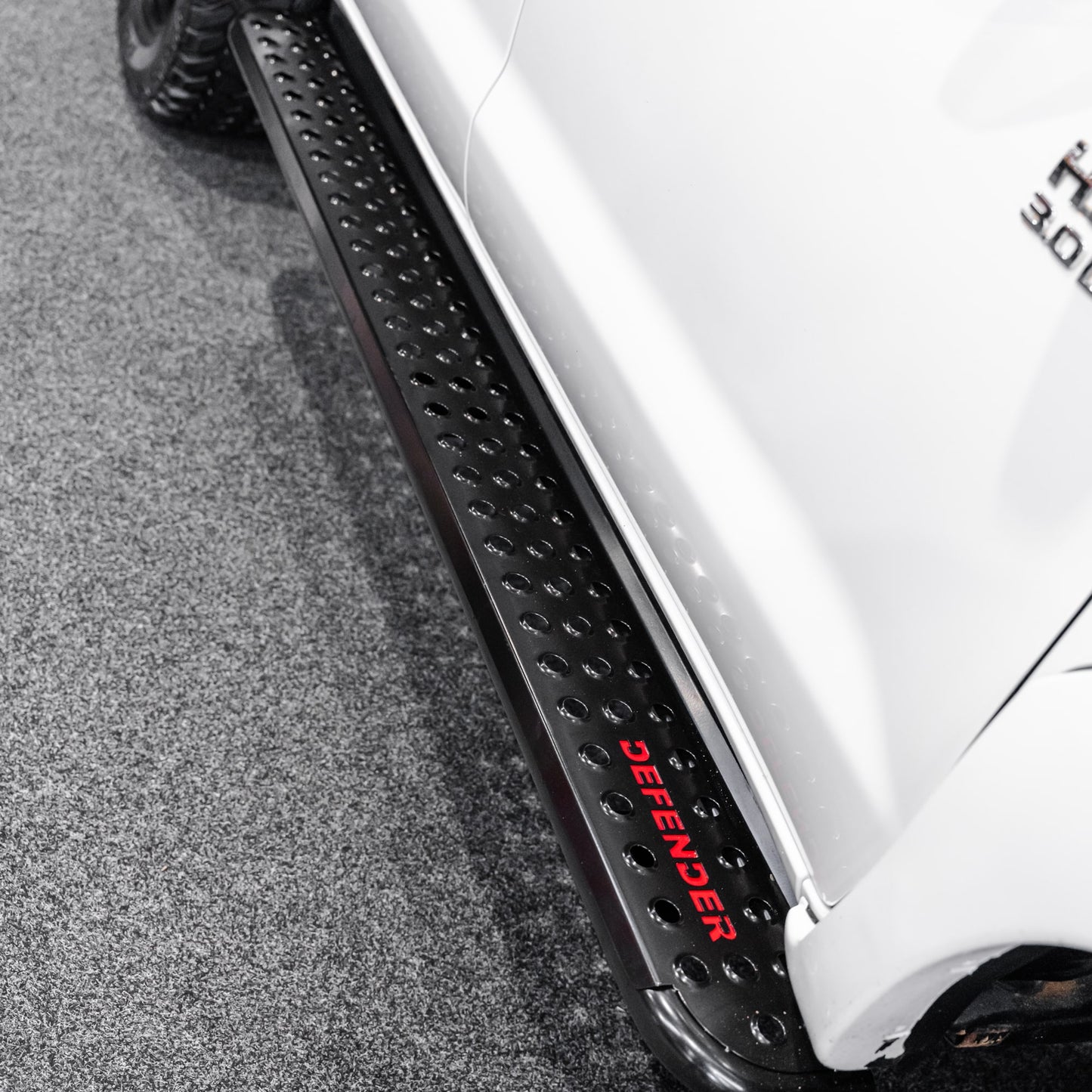 Shield Off-Road Side Steps — TO SUIT TOYOTA HILUX N70 [2005-2015]
