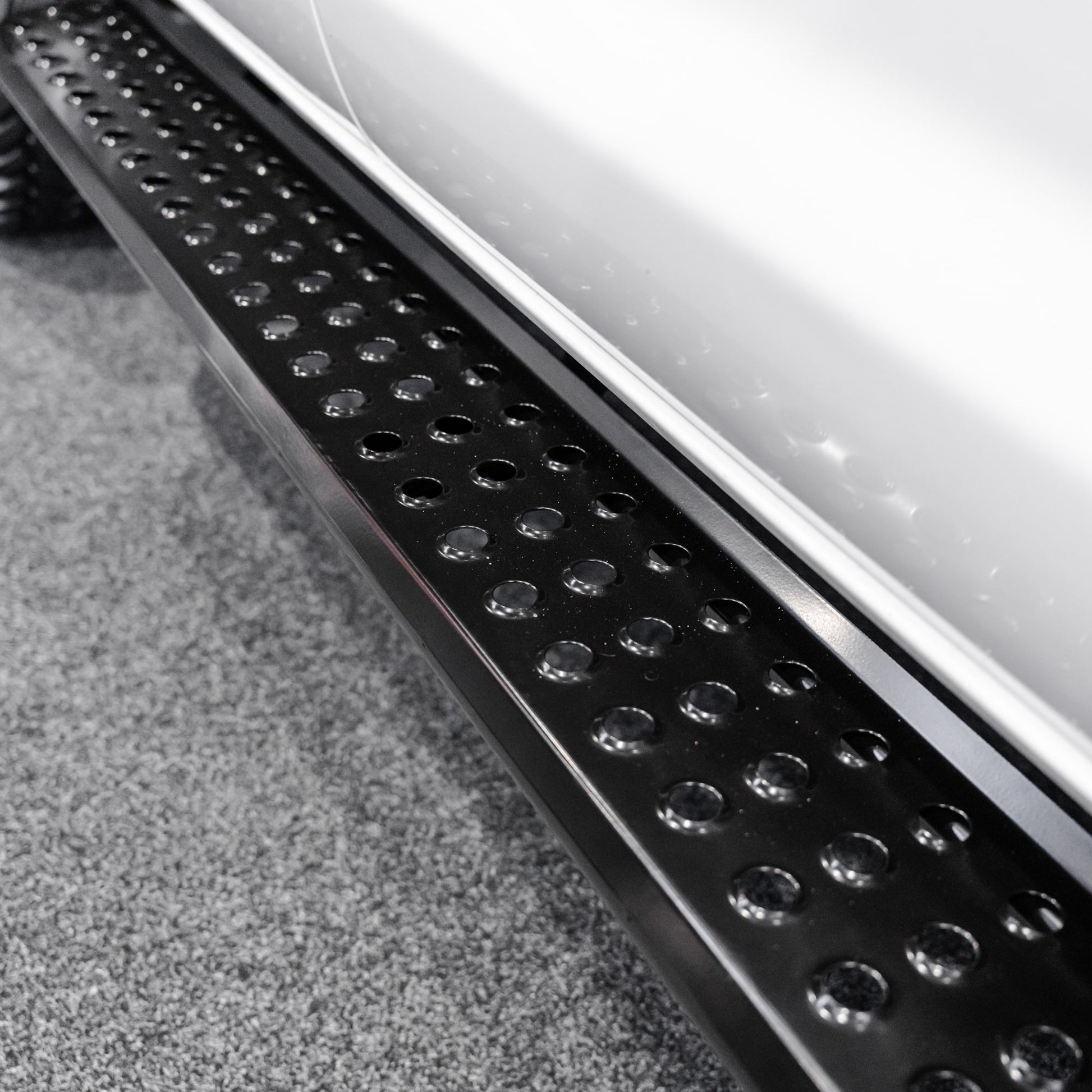 DEFENDER Off-Road Side Steps — Toyota Hilux N70 [2005-2014]