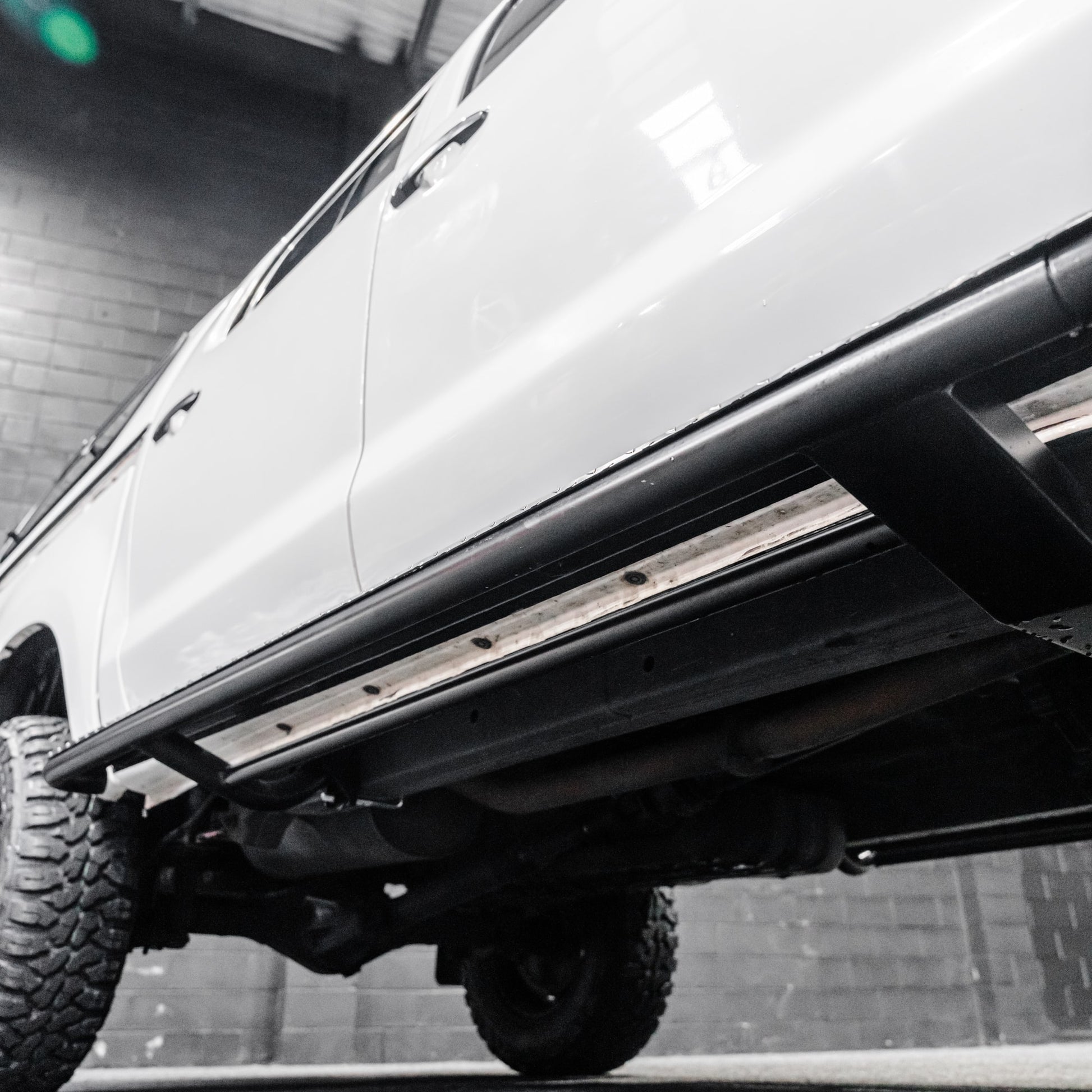 DEFENDER Off-Road Brush Bar & Rock Slider Combo — Toyota Hilux N70 [2005-2014]