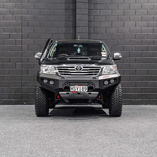 SHIELD Off-Road Loopless Bull-Bar — to suit Toyota Hilux 2005 - 2015