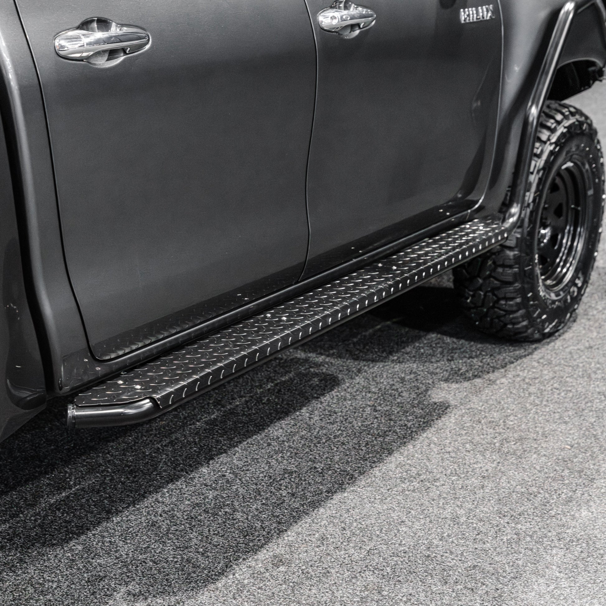 DEFENDER Off-Road Brush Bar & Rock Slider Combo — Toyota Hilux