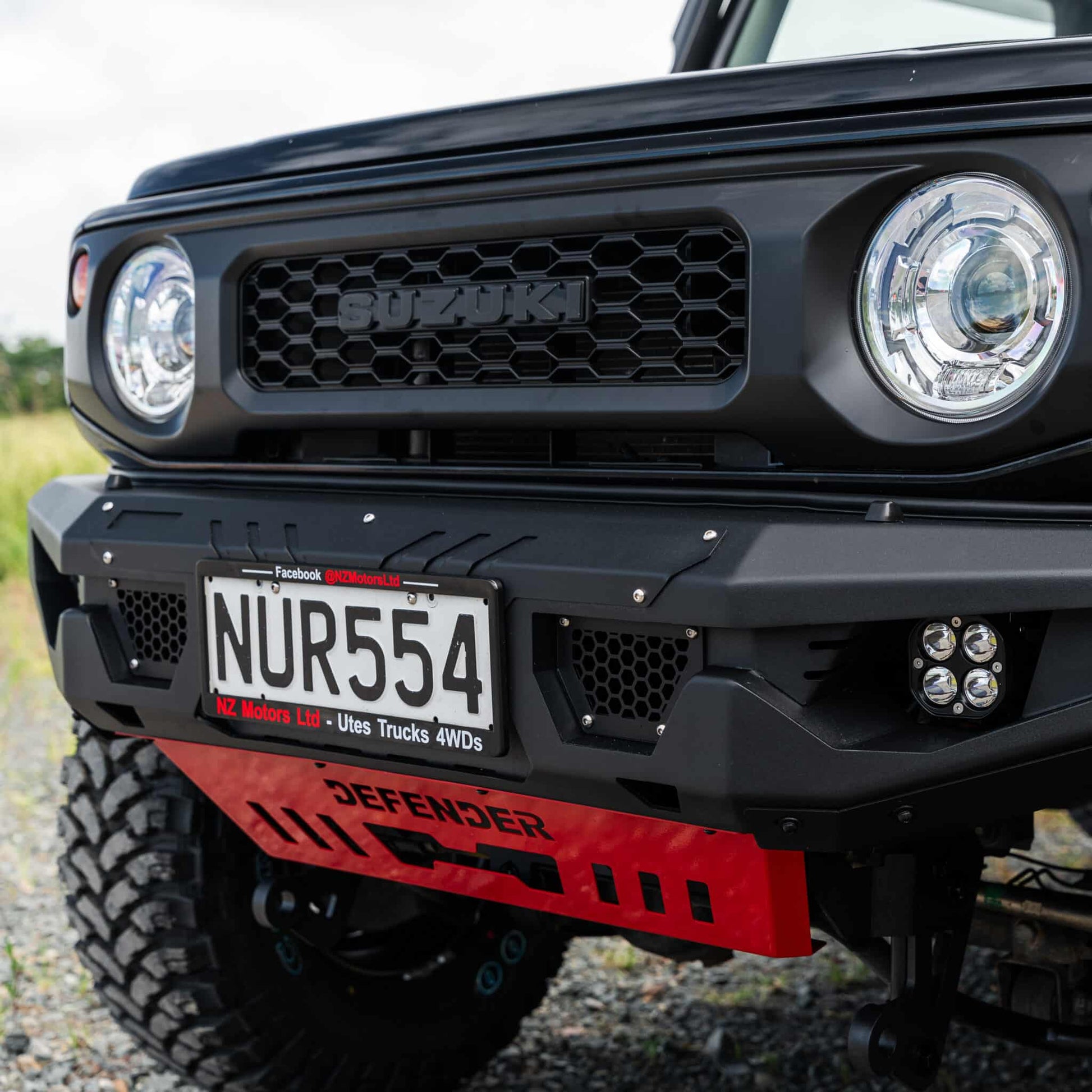 DEFENDER Off-Road Loopless Bull-Bar — Suzuki Jimny [2018-Present]