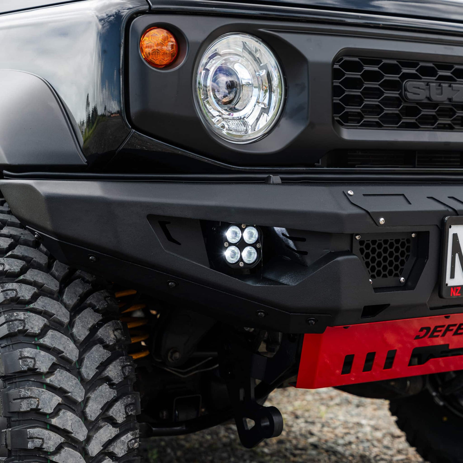 DEFENDER Off-Road Loopless Bull-Bar — Suzuki Jimny [2018-Present]