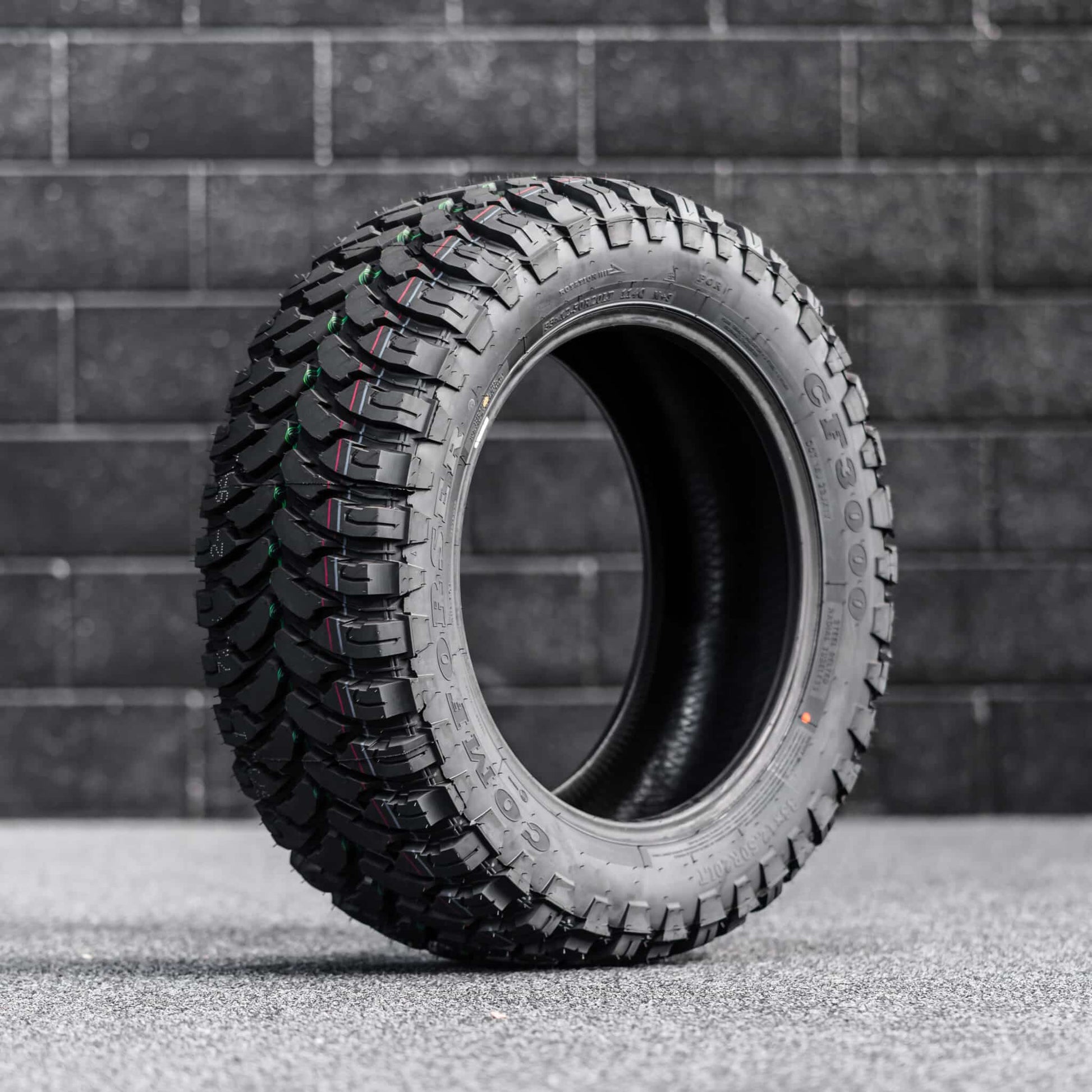 Comforser CF3000 — 33X12.5R20LT