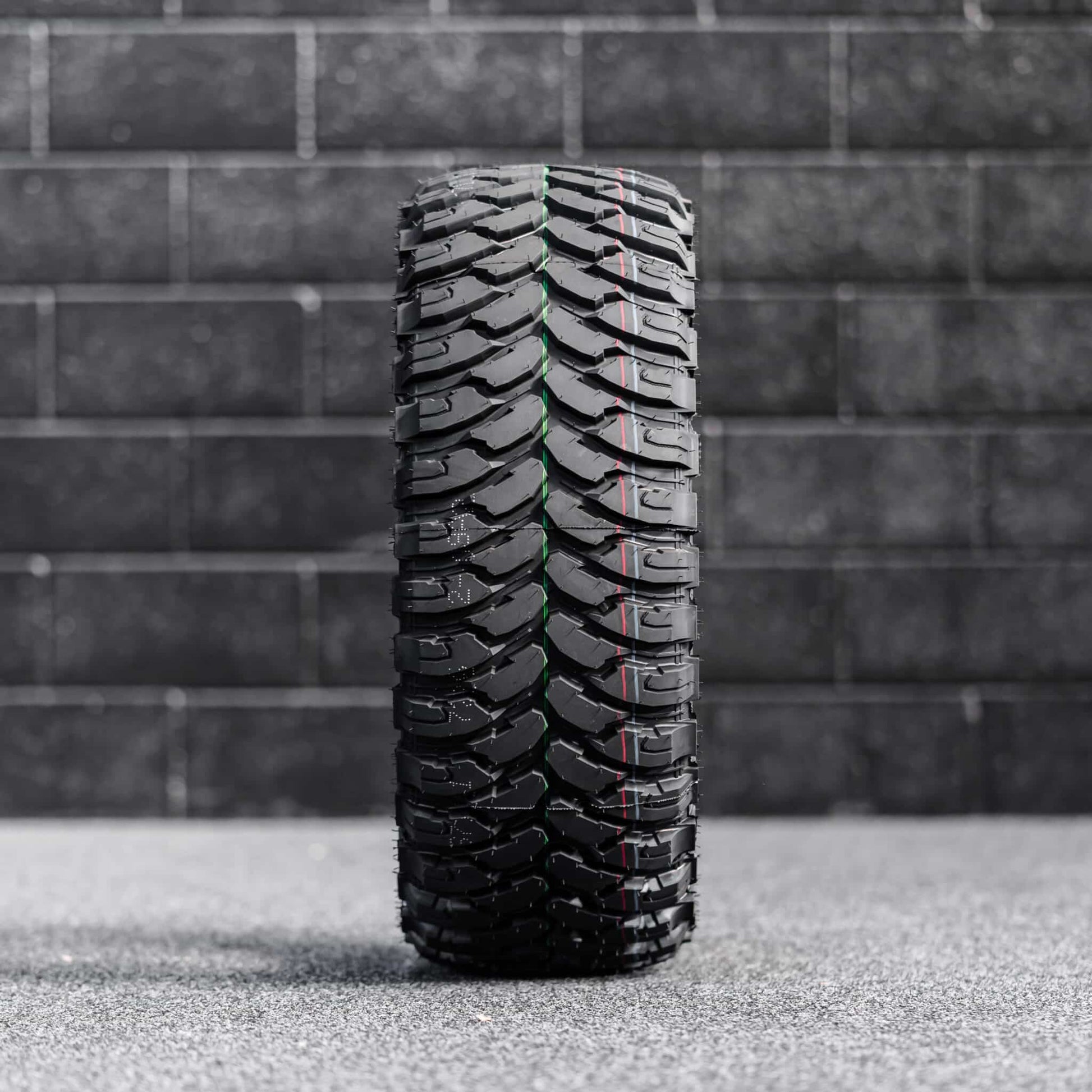 Comforser CF3000 — 33X12.5R20LT