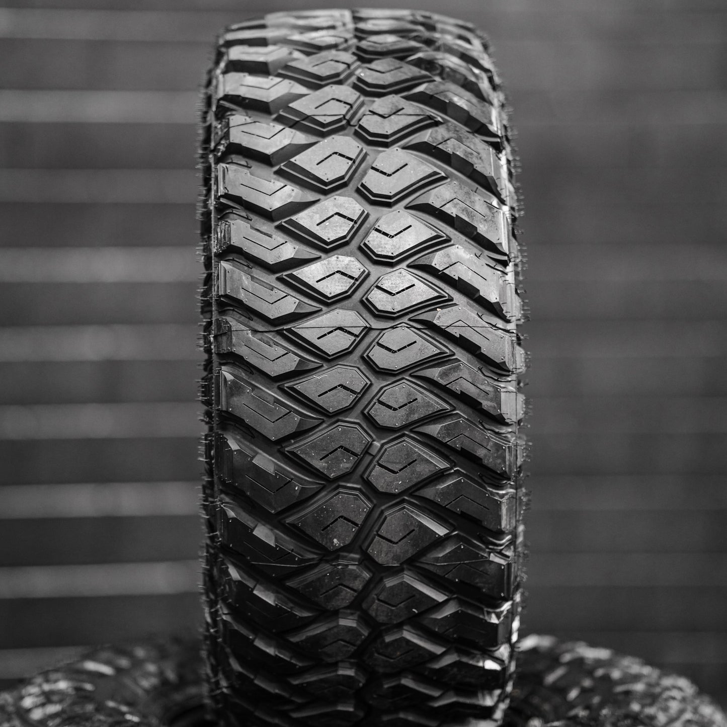 33x12.5 R15LT Maxxis RAZR MT + Steelies